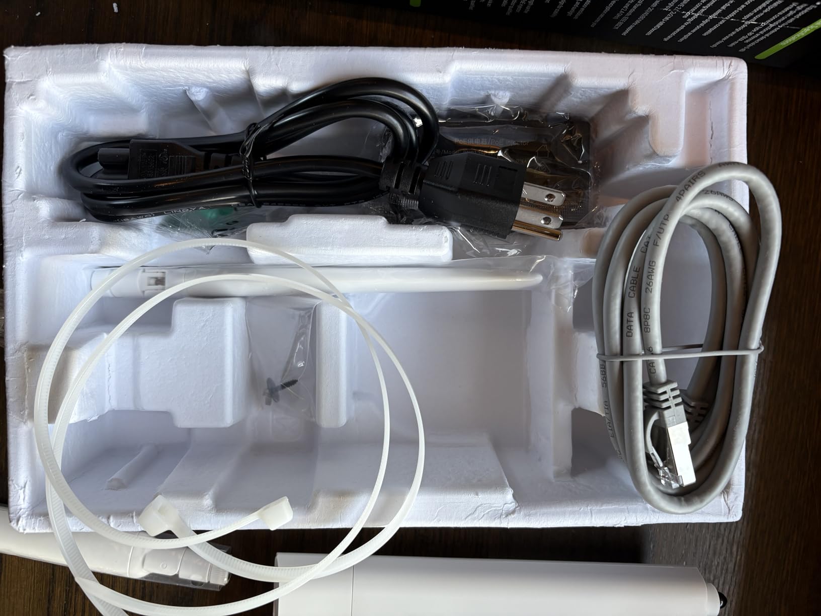 BrosTrend AC1200 Outdoor WiFi Extender Long Range, Dual Band 5GHz + 2.4GHz, IP65 Weatherproof Gigabit Signal Booster, PoE Powered, with Passive PoE Injector, 2x 5dBi Antennas, Works for Yard, Farm, RV customer photo 2