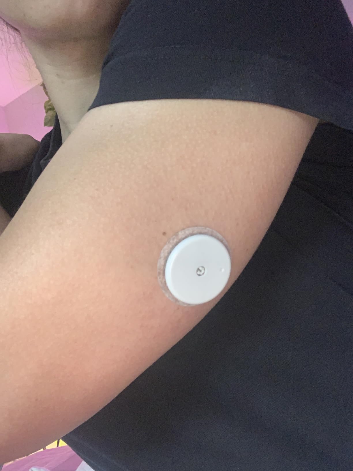 Lingo Continuous Glucose Monitor (CGM). Made by Abbott. Optimize Your Nutrition with Real-time Glucose Data & Insights. 1 Lingo biosensor lasts up to 14 Days*. Works with iOS and Android. US Only. customer photo 1