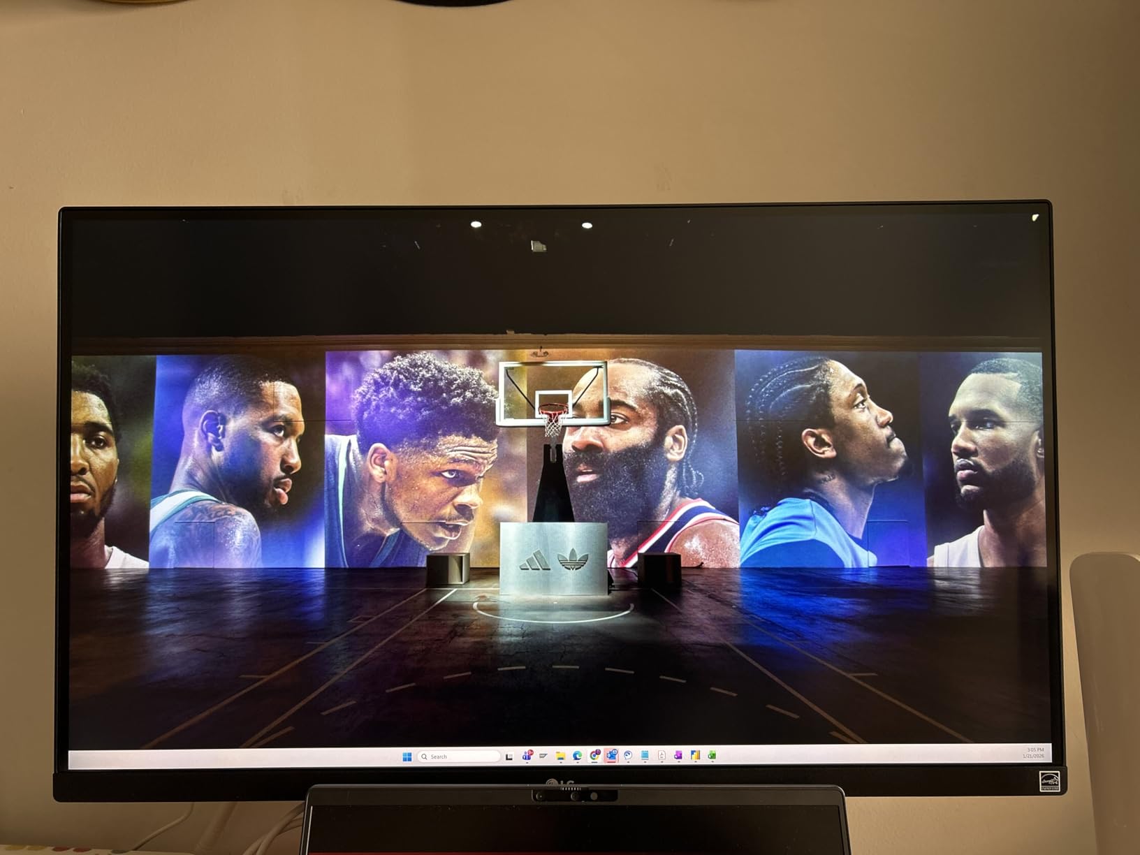 LG 27UP650K-W 27-inch Ultrafine 4K UHD (3840 x 2160) IPS Computer Monitor, 60Hz, 5ms, DisplayHDR 400, Reader Mode, Flicker Safe customer photo 1