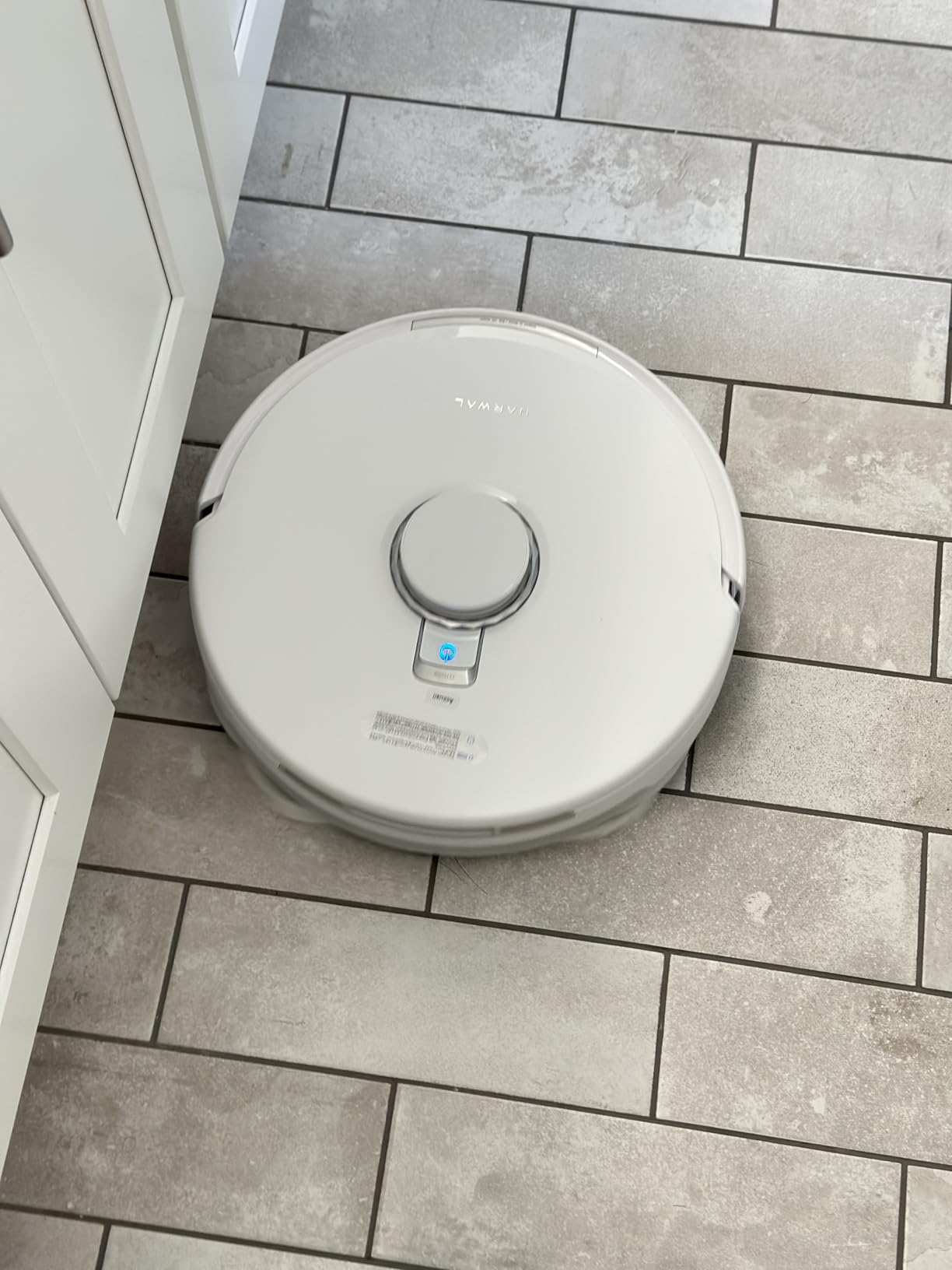 NARWAL Freo Z10 Robot Vacuum and Mop Combo, 15,000Pa Suction, Self-Emptying, Mop Washing & Drying, Tangle Free customer photo 1