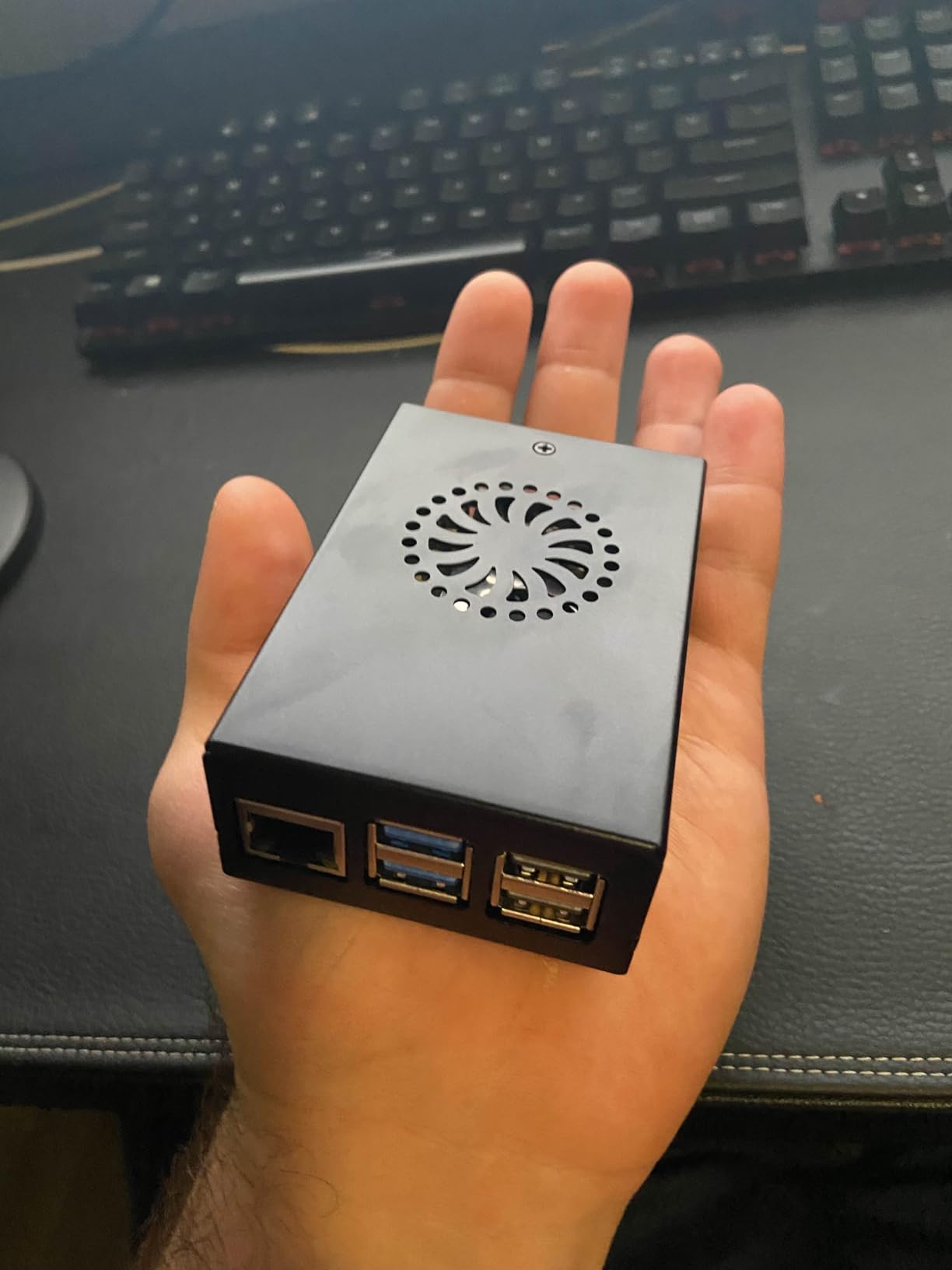 iRasptek Starter Kit for Raspberry Pi 5 16GB RAM - Pre-Loaded with 256GB Edition Pi OS-Bookworm (Aluminum Case) customer photo 1