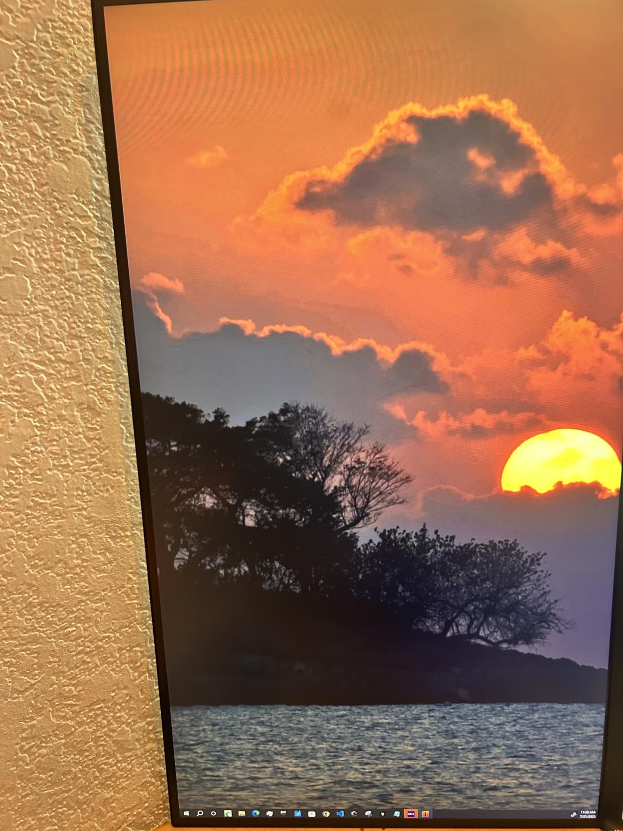 KOORUI 34-inch Ultrawide Curved WQHD 3440×1440 Gaming Monitor, 165Hz 144Hz Curved 1000R- PIP/PBP, 1ms(MPRT) with DisplayHDR 400, FreeSync Premium, 75 * 75mm VESA, HDMI/DisplayPort, 34E6UC customer photo 1