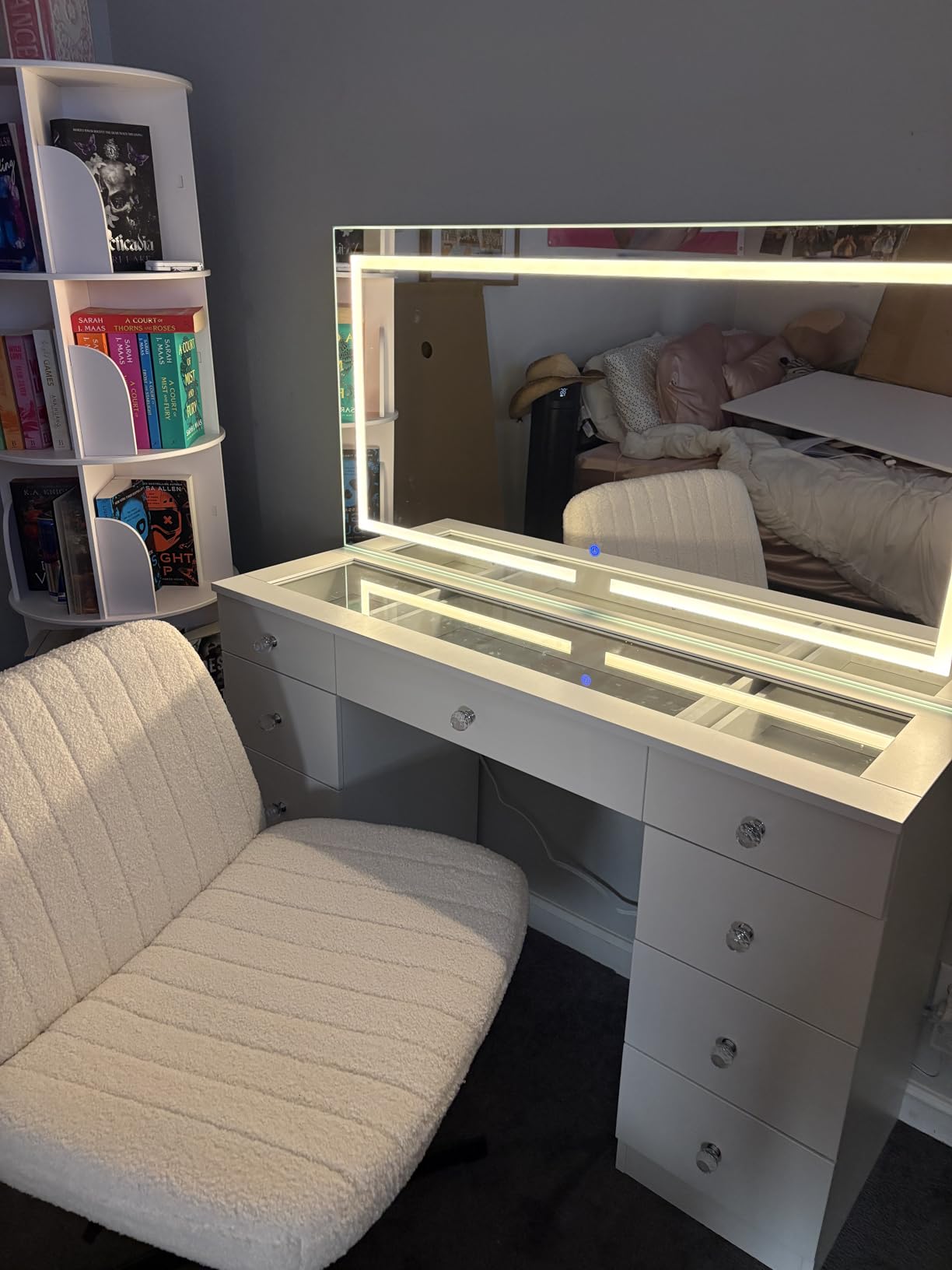 OLIXIS Criss Cross Legged Chairs Armless No Wheels Wide Seat Height Adjustable Swivel Padded Fabric Home Office Desk Seating for Bedroom, Student, Study Room customer photo 2