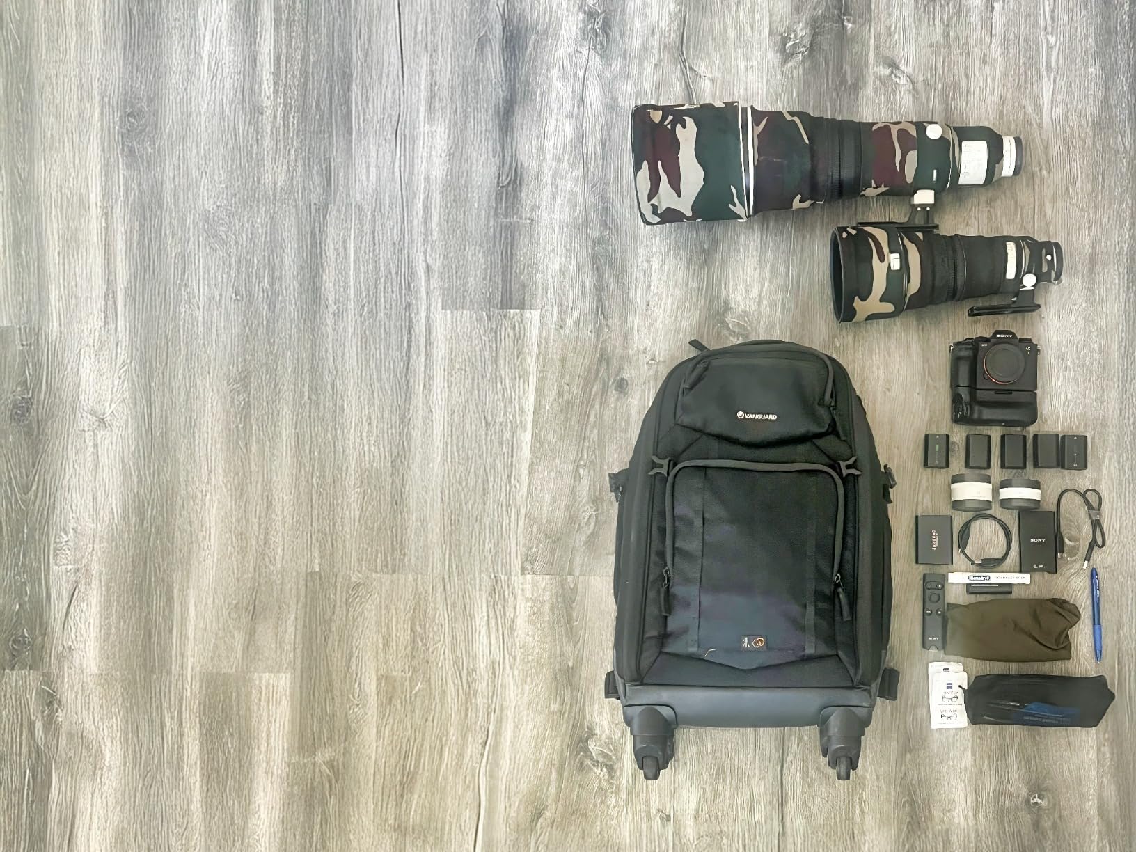 VANGUARD ALTA FLY 55T G2 DSLR Camera Backpack, 8 Wheel Spinner/Trolley, Black customer photo 1