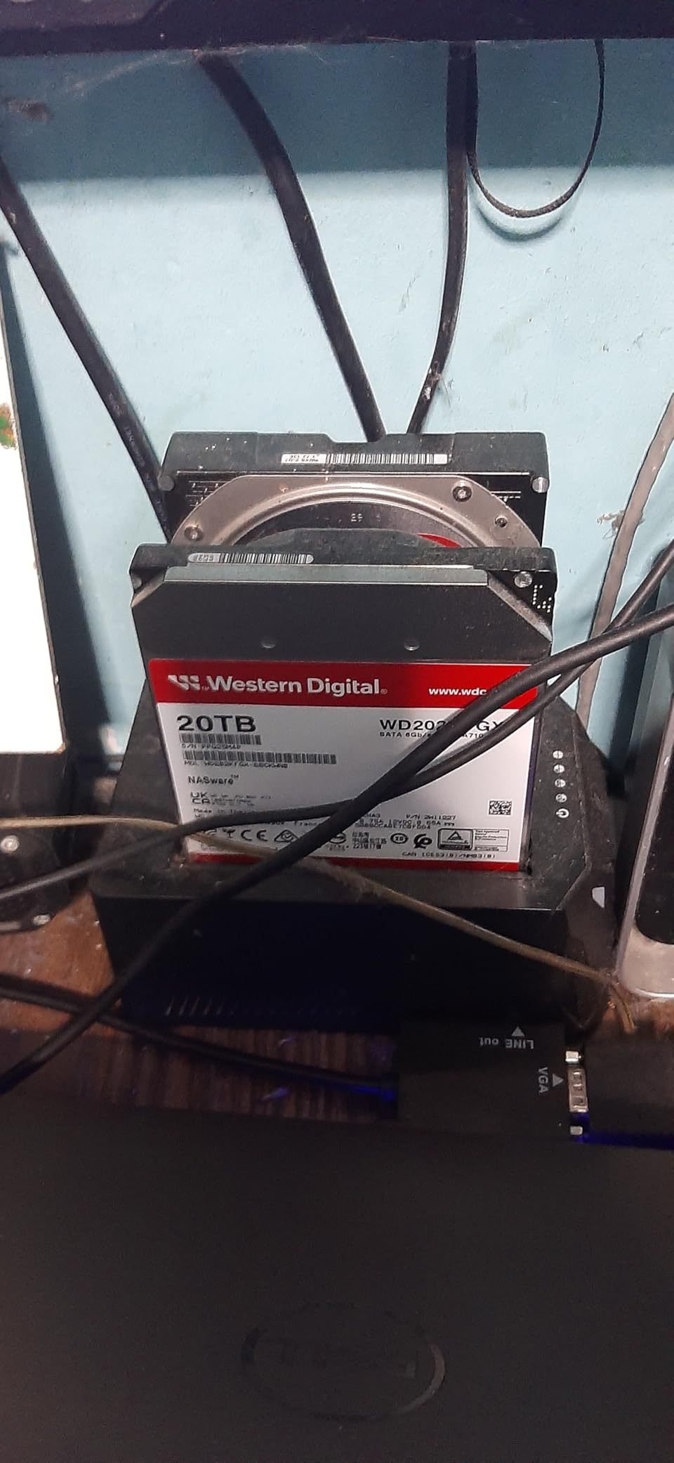 Western Digital 20TB WD Red Pro NAS Internal Hard Drive HDD - 7200 RPM, SATA 6 Gb/s, CMR, 512 MB Cache, 3.5