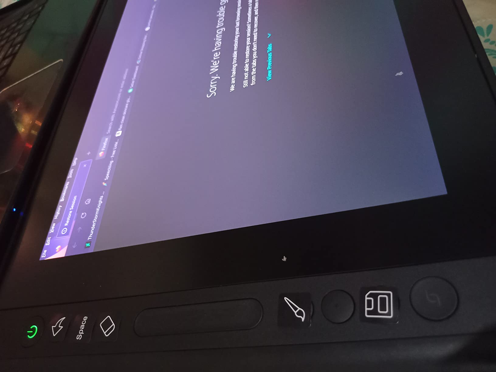 HUION Kamvas 13 (Gen 3) Drawing Tablet with Screen, 13.3-inch Full-Laminated Art Tablet with Anti-Sparkle Canvas Glass, 99% sRGB, PenTech 4.0, 16384 Pen Pressure, Dual Dials customer photo 2