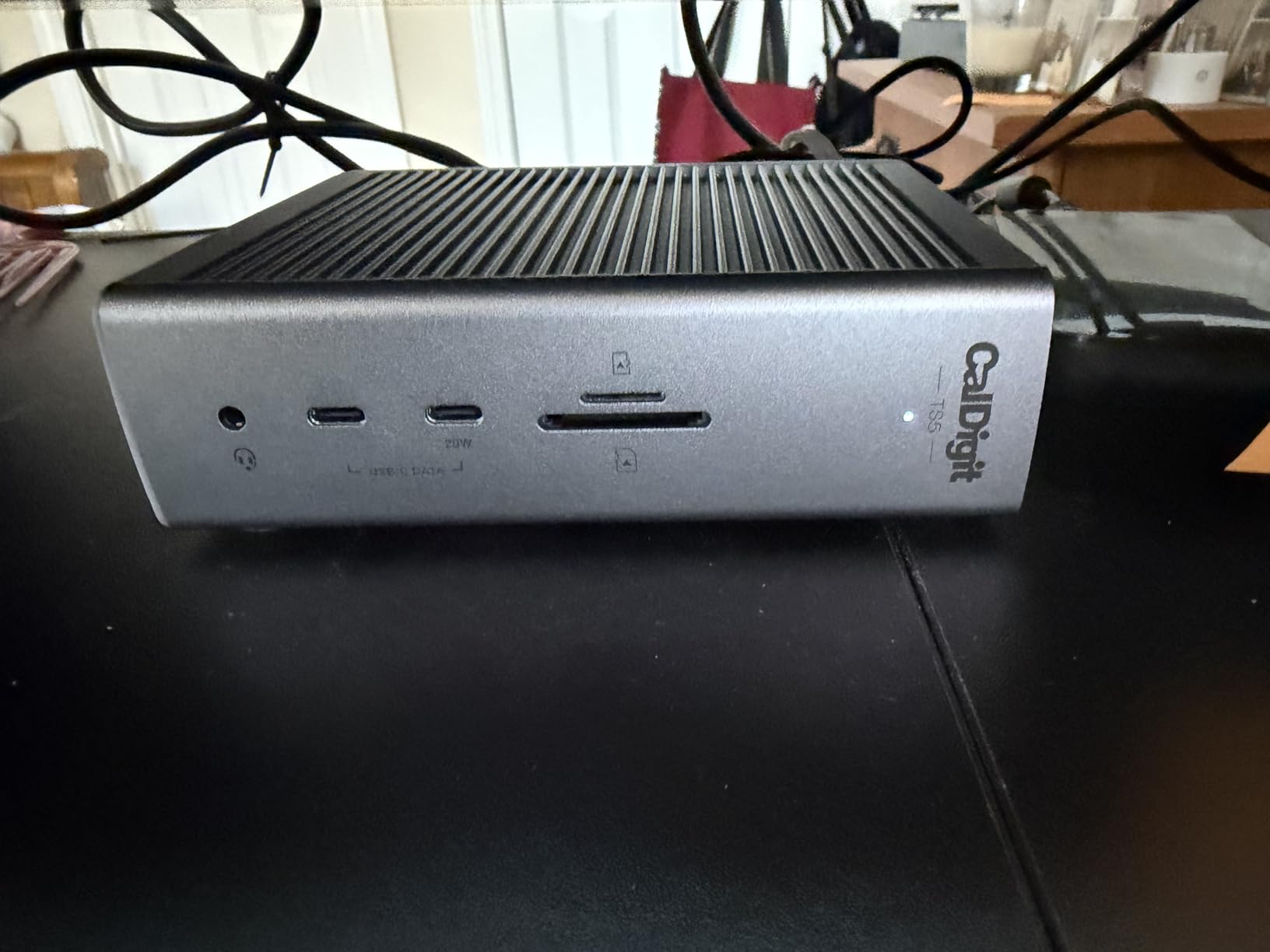 CalDigit TS5 - Thunderbolt 5 Dock - 15 Port, 140W Dedicated Host Charging, 80Gb/s Thunderbolt 5 x4, USB-C 10Gb/s x3, USB-A x2, 2.5GbE, Dual 8K@60Hz, SD & microSD UHS-II, 1m Braided Cable, 240W PSU customer photo 1