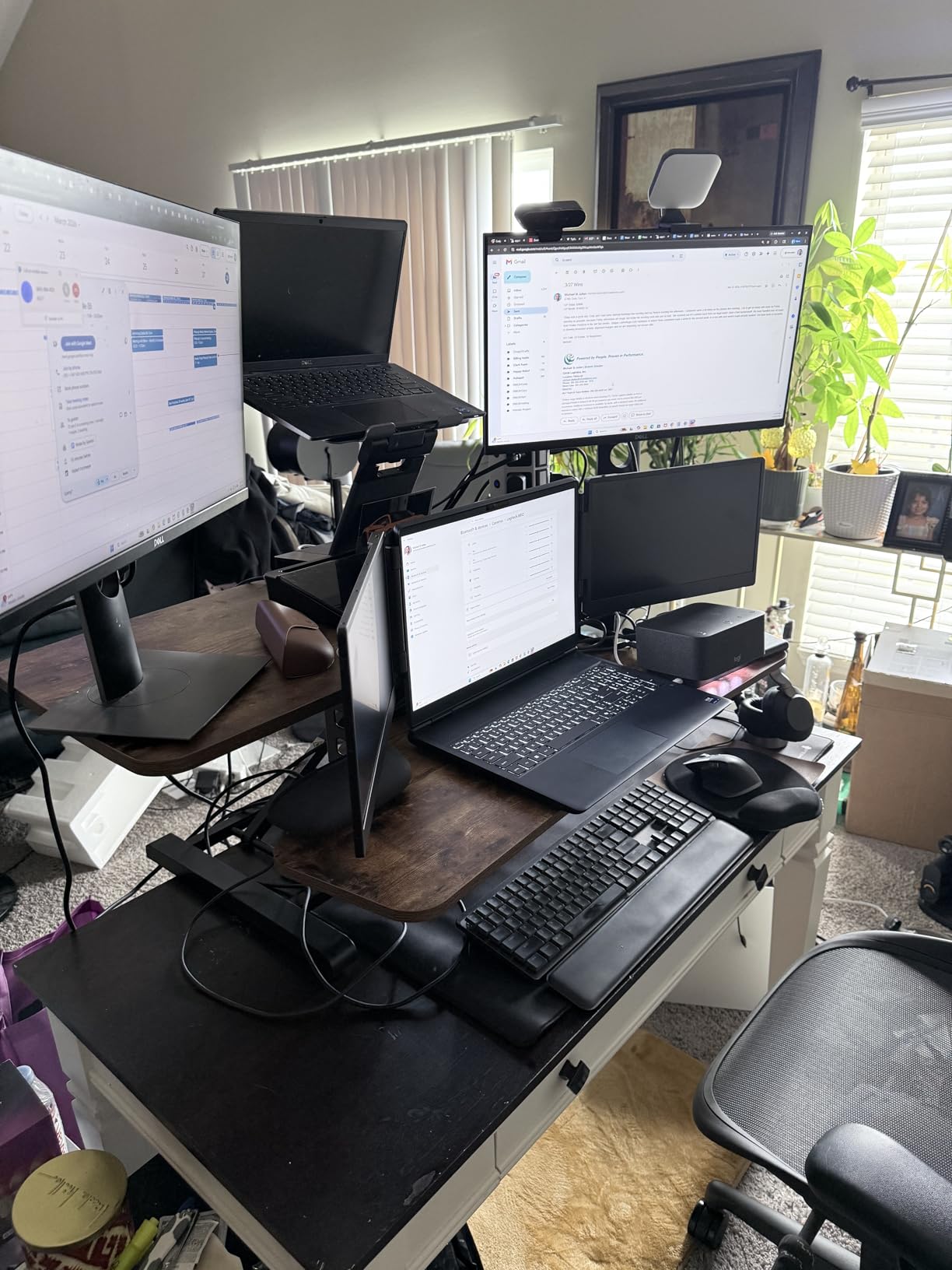 FLEXISPOT 42 inch Electric Motor Desk Converter, Height Adjustable Motorized Stand up Desk Riser with Quick Release Keyboard Tray, Black customer photo 1