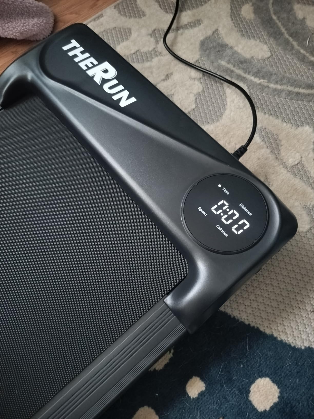 THERUN Walking Pad Treadmill Under Desk, Portable Mini Treadmill for Home/Office, Walking Pad Machine with 2.5HP and 265 lbs Weight Capacity Remote Control LED Display customer photo 2