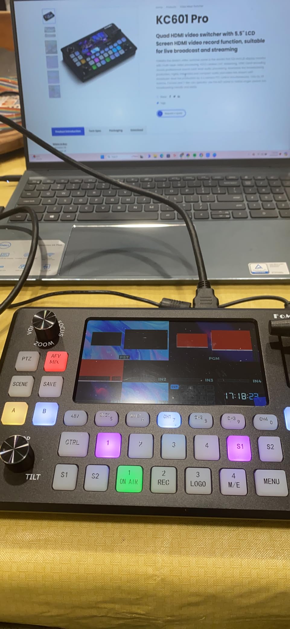 FoMaKo 4K HDMI Video Mixer Switcher, 5.5 Inch FHD LCD Screen, 4-Channel HDMI Live Streaming Switcher, 4K 60FPS Input, 1080p 60FPS Output, Support PTZ Controller,KC602 customer photo 1