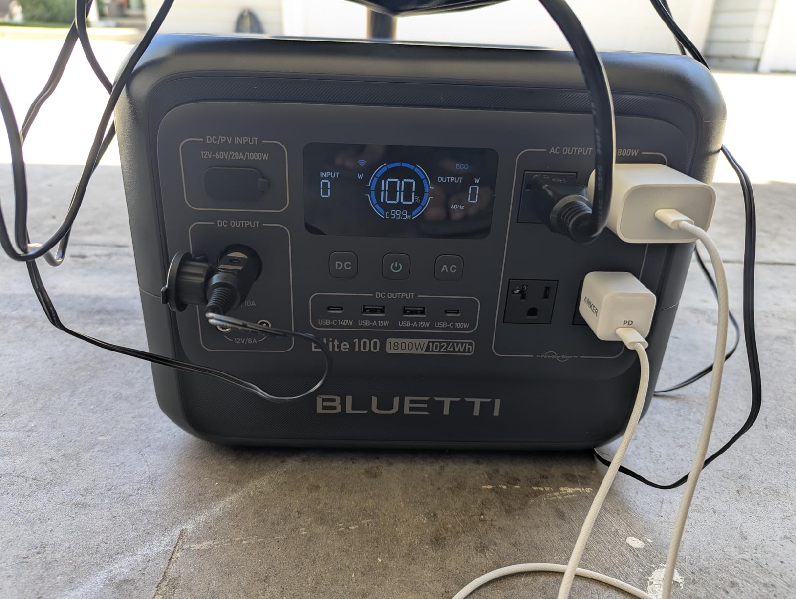 BLUETTI Elite 100 V2 Portable Power Station, 1024Wh LFP Battery Backup w/ 4 1800W AC Ports (3600W Surge), 35% Smaller, Fast Charge and UPS Solar Generator for Camping, Road Trip, Outages, Home Backup customer photo 2