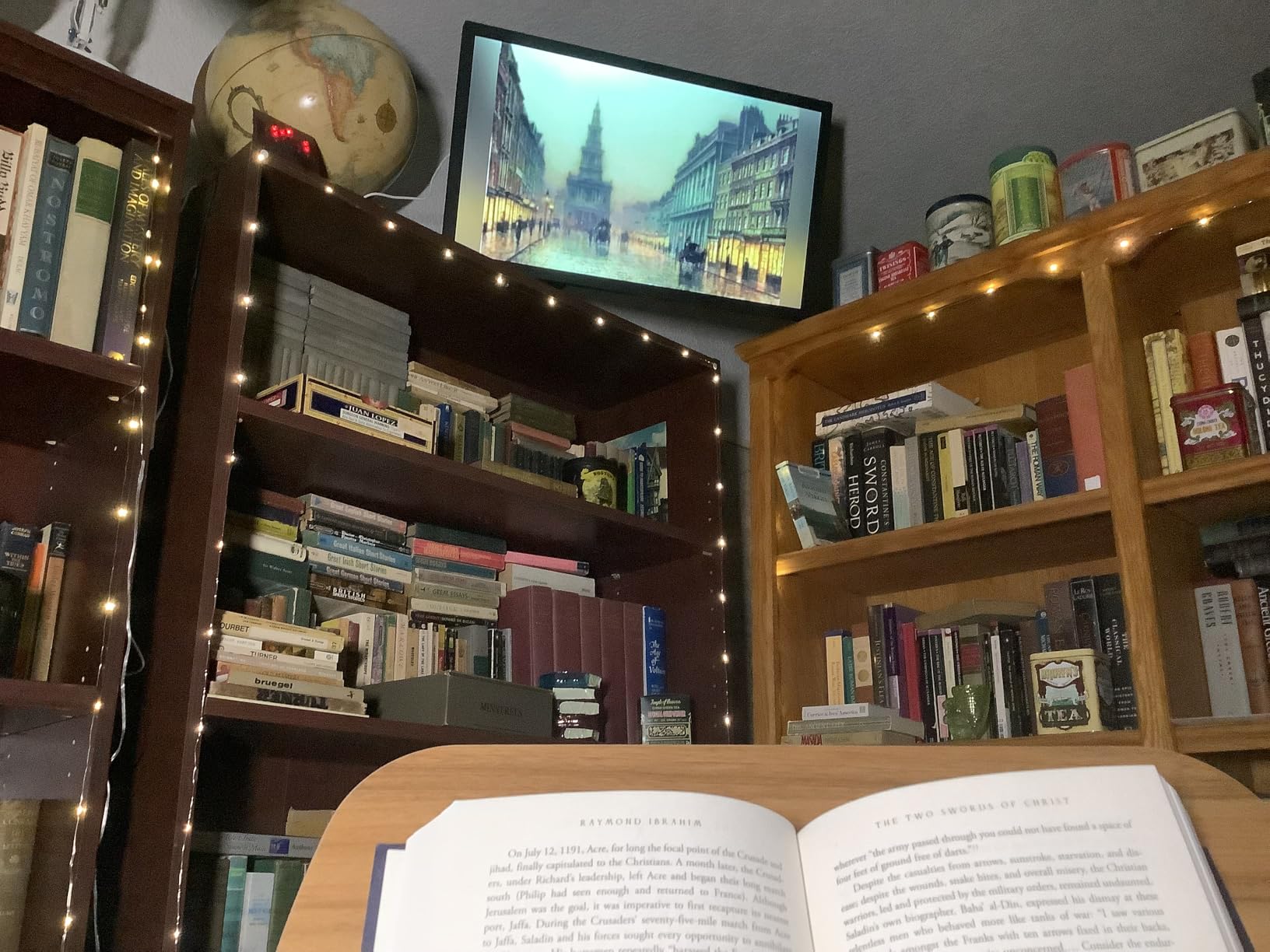 BSIMB Large Digital Picture Frame 27 Inch, 1920x1080 FHD WiFi Digital Photo Frame Electronic 32GB Display, Wall Mount Included, Share Pictures/Videos via App Easy Setup Gifts for Mom(Non-Touch), White customer photo 1