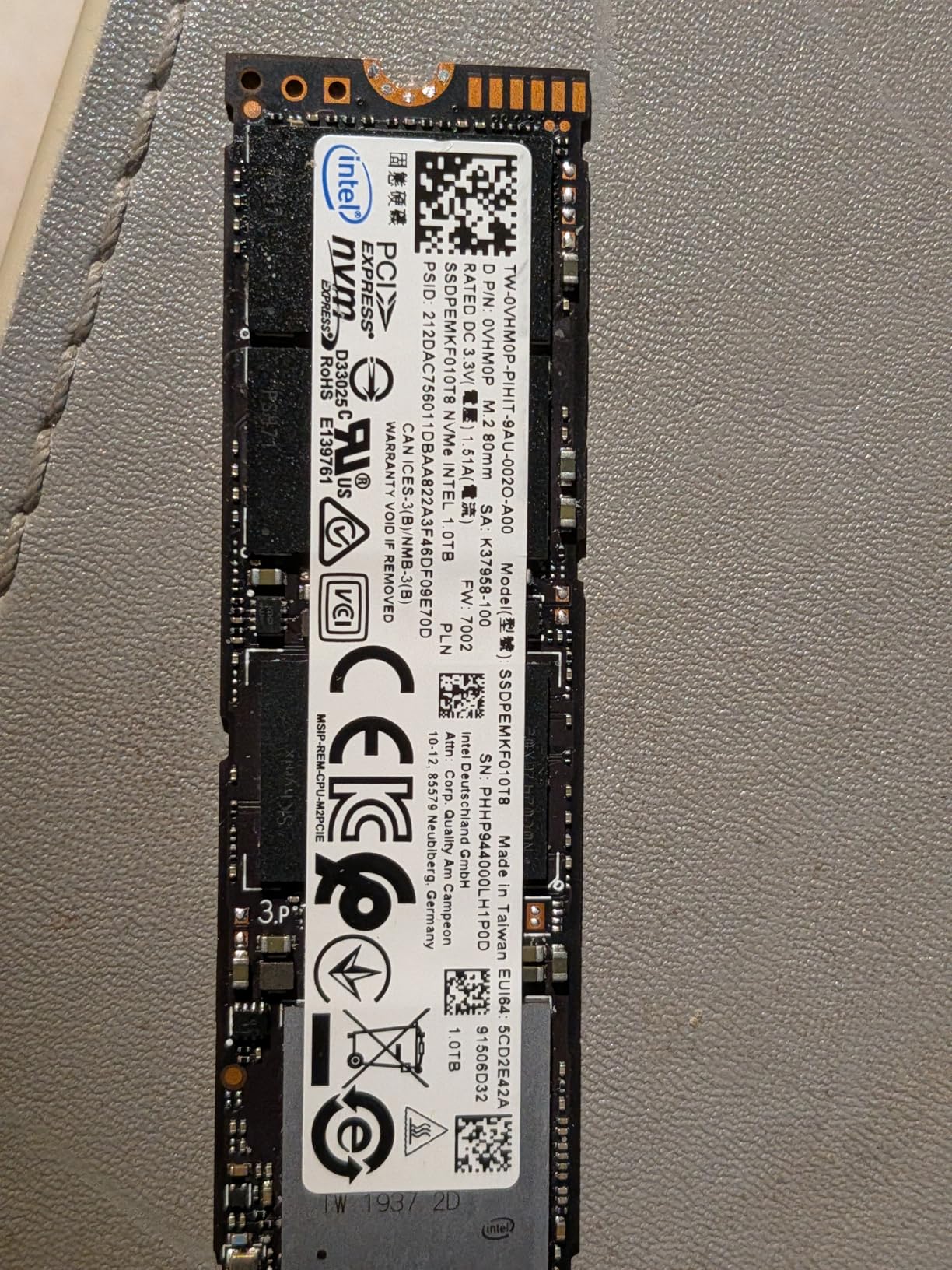 UGREEN 40Gbps M.2 NVMe Enclosure with Aluminum Double-Sided Fin Heat Dissipation, No Noise External SSD Case Compatible with Thunderbolt 4/3/USB4/3.2/2.0 M1 M2 Pro/Max customer photo 2