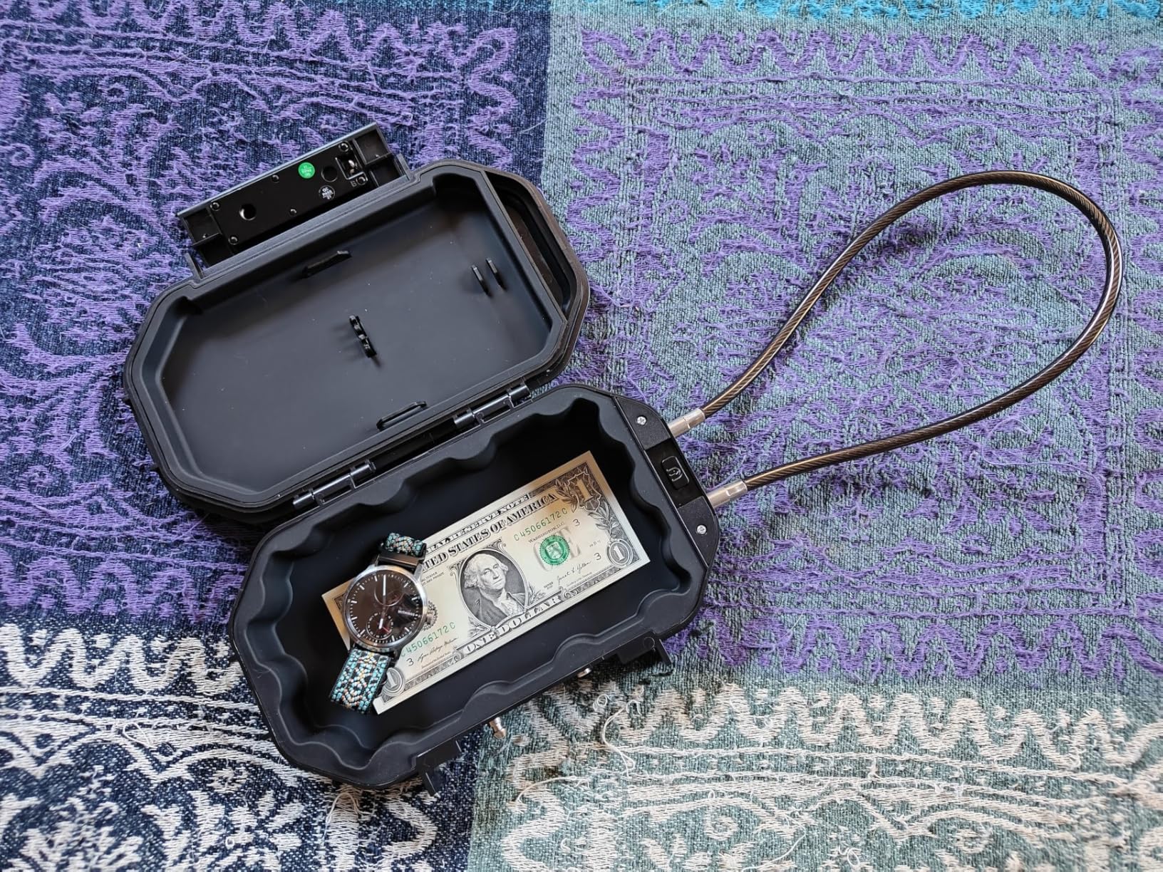 Diyife Portable Safe Box, [Waterproof] Travel Safe Lock Box with Code, 4 Digit Combination Lock Anti-Theft Lock Box with Removable Chain, Portable Lockbox for Beach Outdoor Dorm Hotel Home, 910g customer photo 2