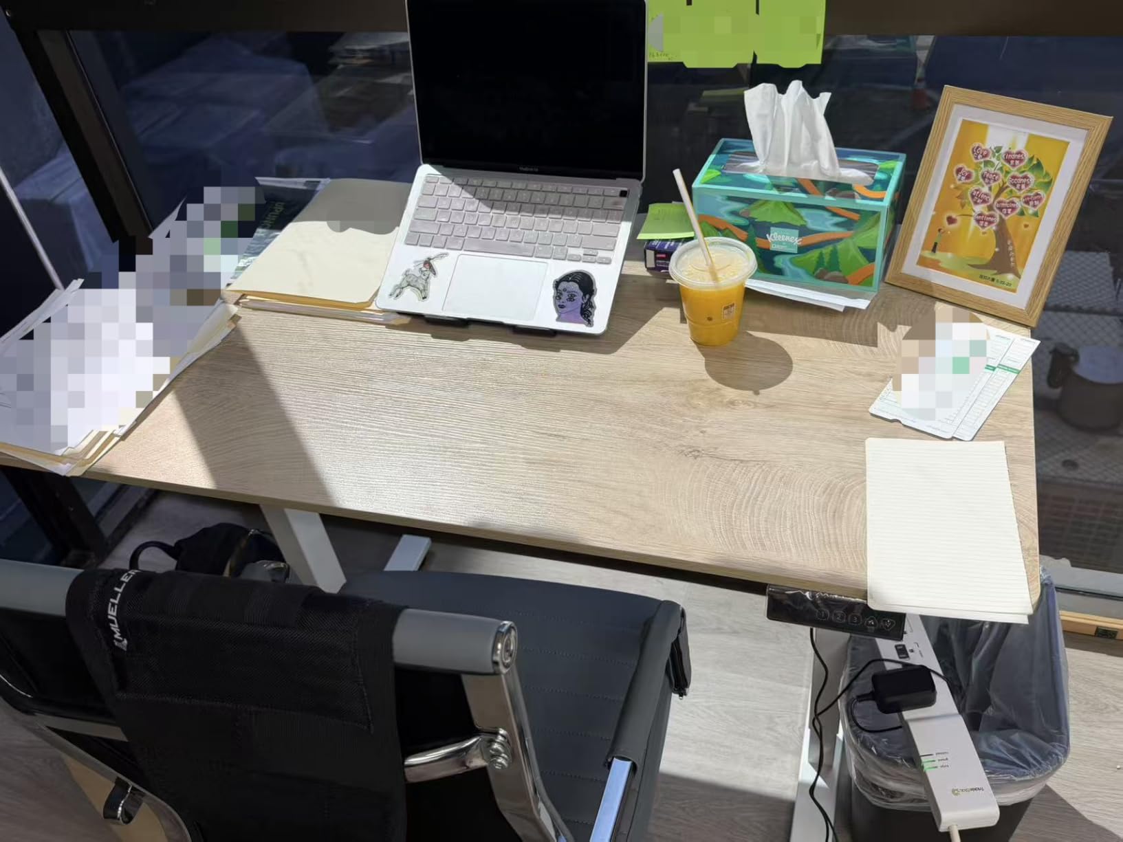 FEZIBO Standing Desk, 48 x 24 Inches Electric Height Adjustable, Sit and Stand Up, Computer Office Desk with Splice Board, White Frame/Maple TOP customer photo 2