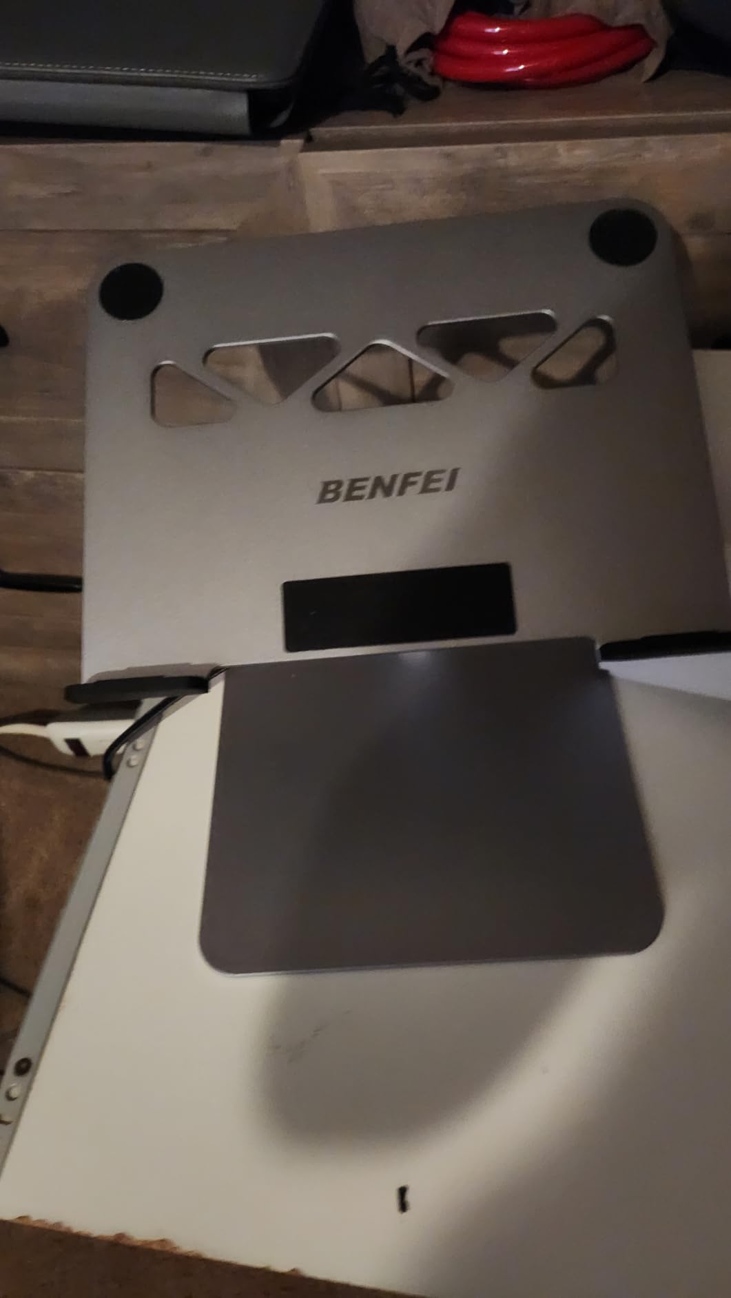 BENFEI Laptop Stand with USB C 7in1 Docking Station,HDMI 4K@60Hz,1*SD 1*Micro SD,100W Power Delivery,10Gbps 1*USB C 3.2 and 2*USB A 3.2 Compatible with MacBook Pro/Air, iPad Pro, XPS, Thinkpad customer photo 1