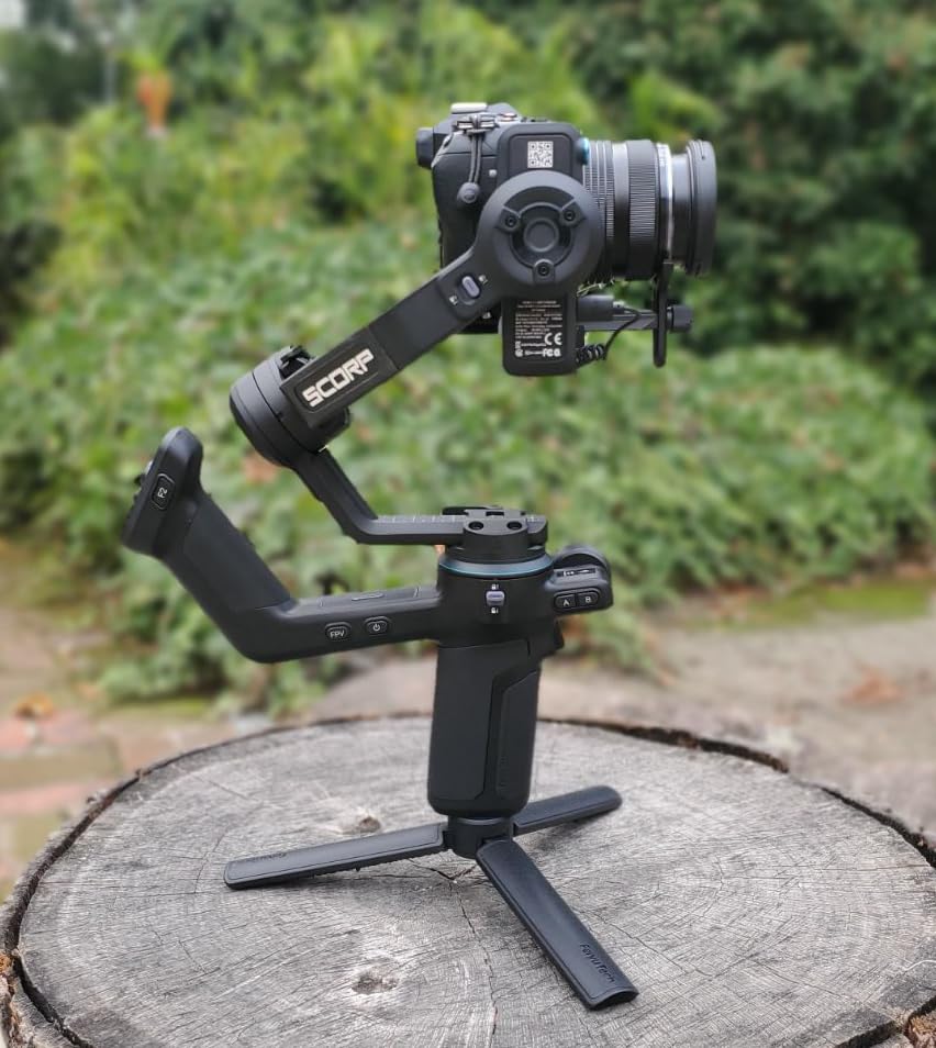 FeiyuTech SCORP-C2 AI Tracking Gimbal for Cameras, 3-Axis Stabilizer for DSLR/Mirrorless Camera Sony/Canon/Panasonic/Nikon/Fujifilm, Native Vertical Shooting, Intelligent Tracking, Max 7.72lbs Payload customer photo 2
