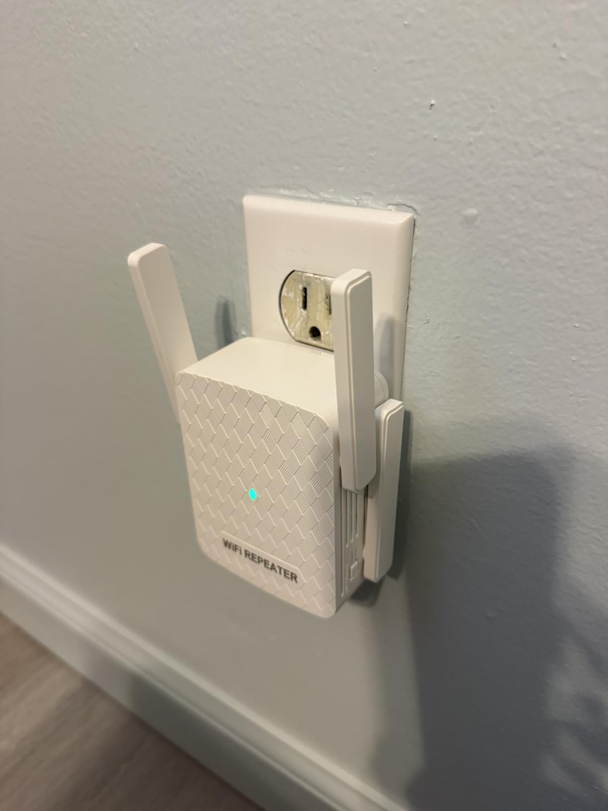 AX3000 Outdoor WiFi 6 Extender - 2026 Outdoor Access Point - Long-Range Dual Band WiFi, IP67/PoE/5 Antennas for Events, Commercial Use | Starlink-Compatible customer photo 2