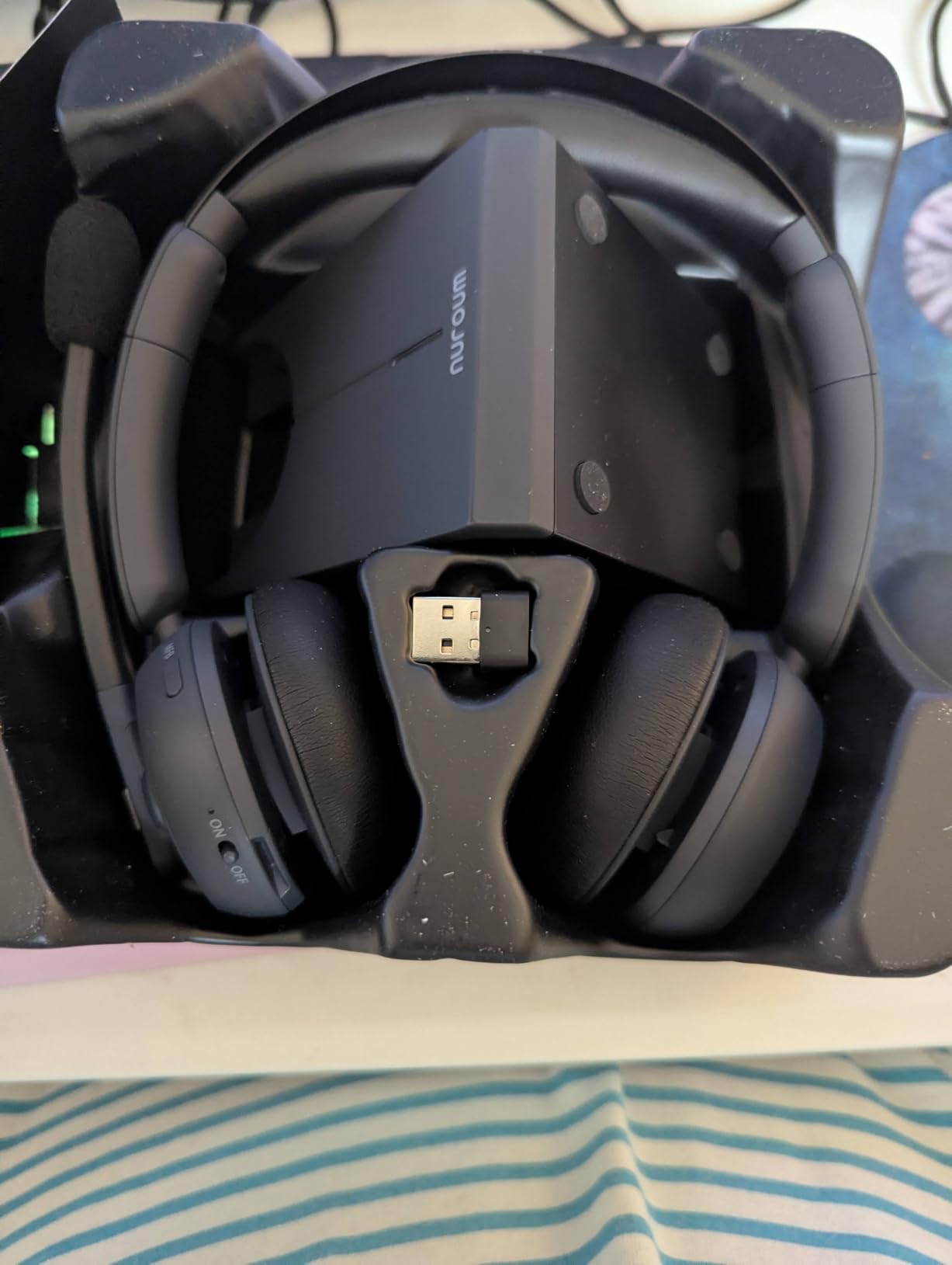 Nuroum HP31D Wireless Headset with Mic, Bluetooth Headset with Noise Cancelling Microphone for Work, Charging Stand/Mute Button, Dongle/USB for PC/Computer/Laptop for Zoom/Teams, Office customer photo 2