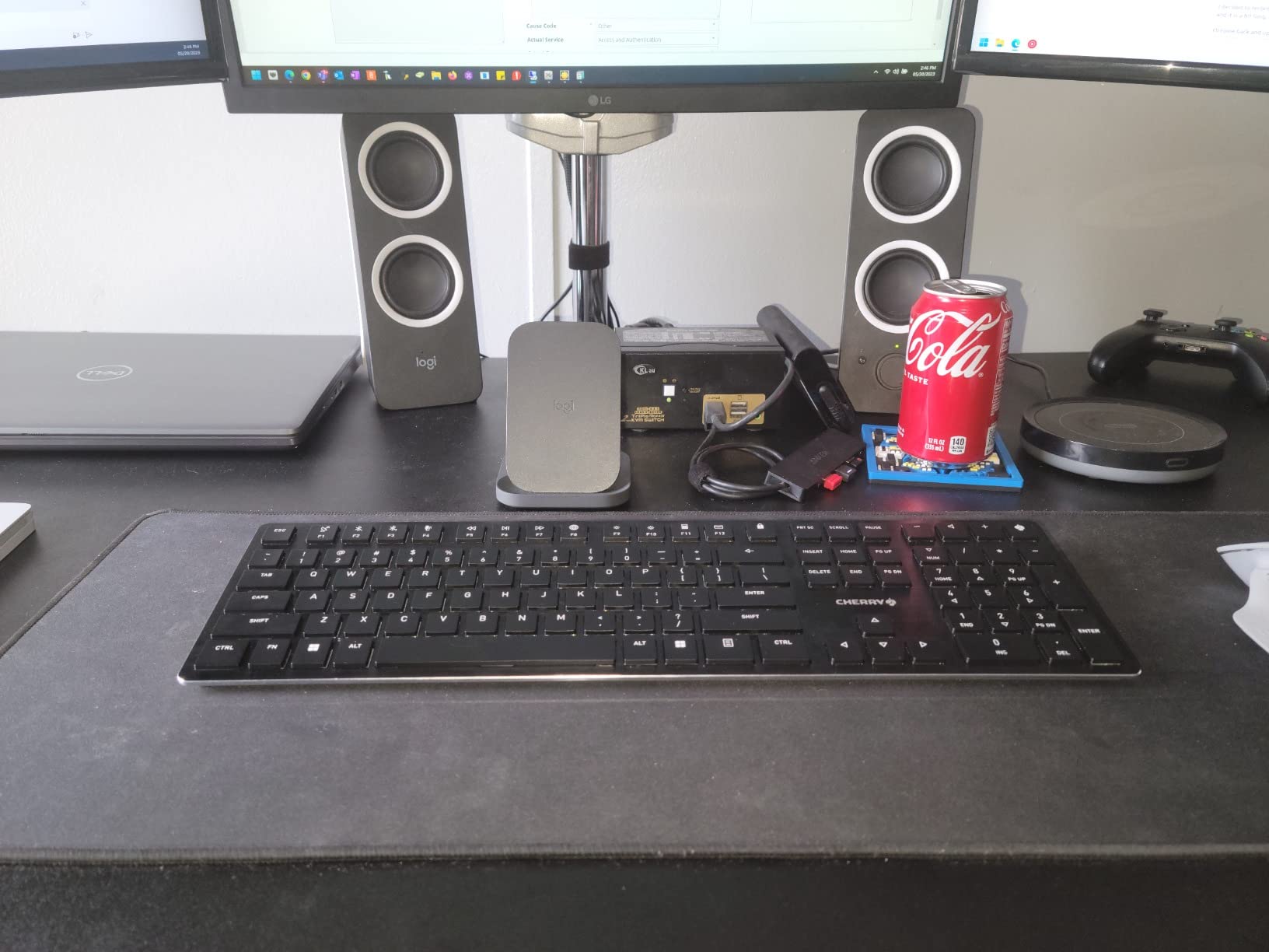 Cherry KW X ULP 2.0 MINI, Ultra Low Profile Compact Mechanical Keyboard, Wireless Multi-Device Keyboard for up to 4 Devices, for Windows & Mac, Backlit, Black (Compact) customer photo 1