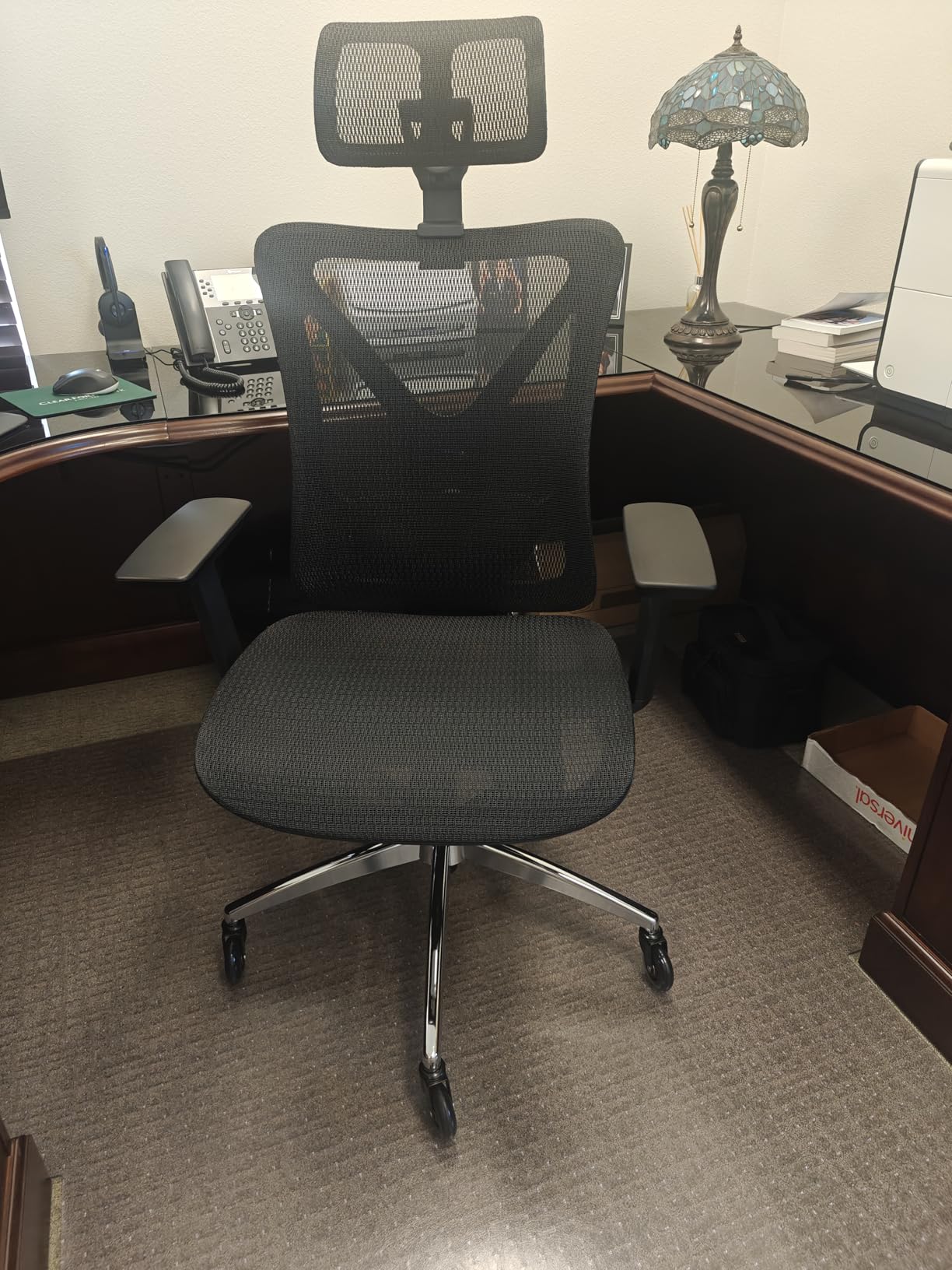 GABRYLLY Ergonomic Office Chair with Footrest, 135° Reclining Desk Chair with Adjustable Lumbar Support, 3D Armrest, Headrest & Large Steel Base, 300LBS Heavy Duty Mesh Chair customer photo 2