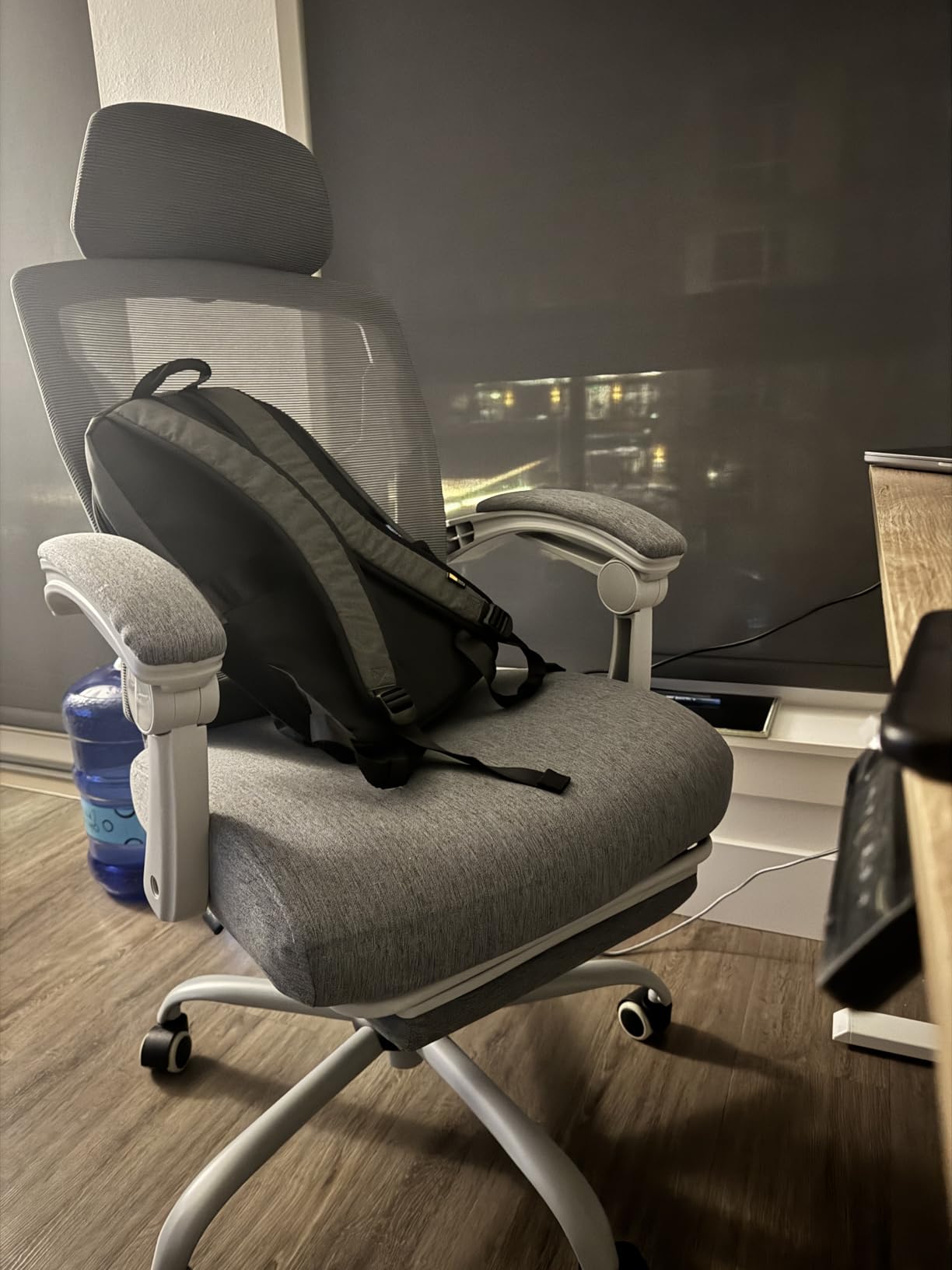 Sweetcrispy Office Computer Desk Chair with Footrest, Ergonomic High-Back Mesh Rolling Work Swivel Chairs with Wheels, Comfortable Lumbar Support, Comfy Arms for Home, Bedroom, Study, Student, Light Grey customer photo 2