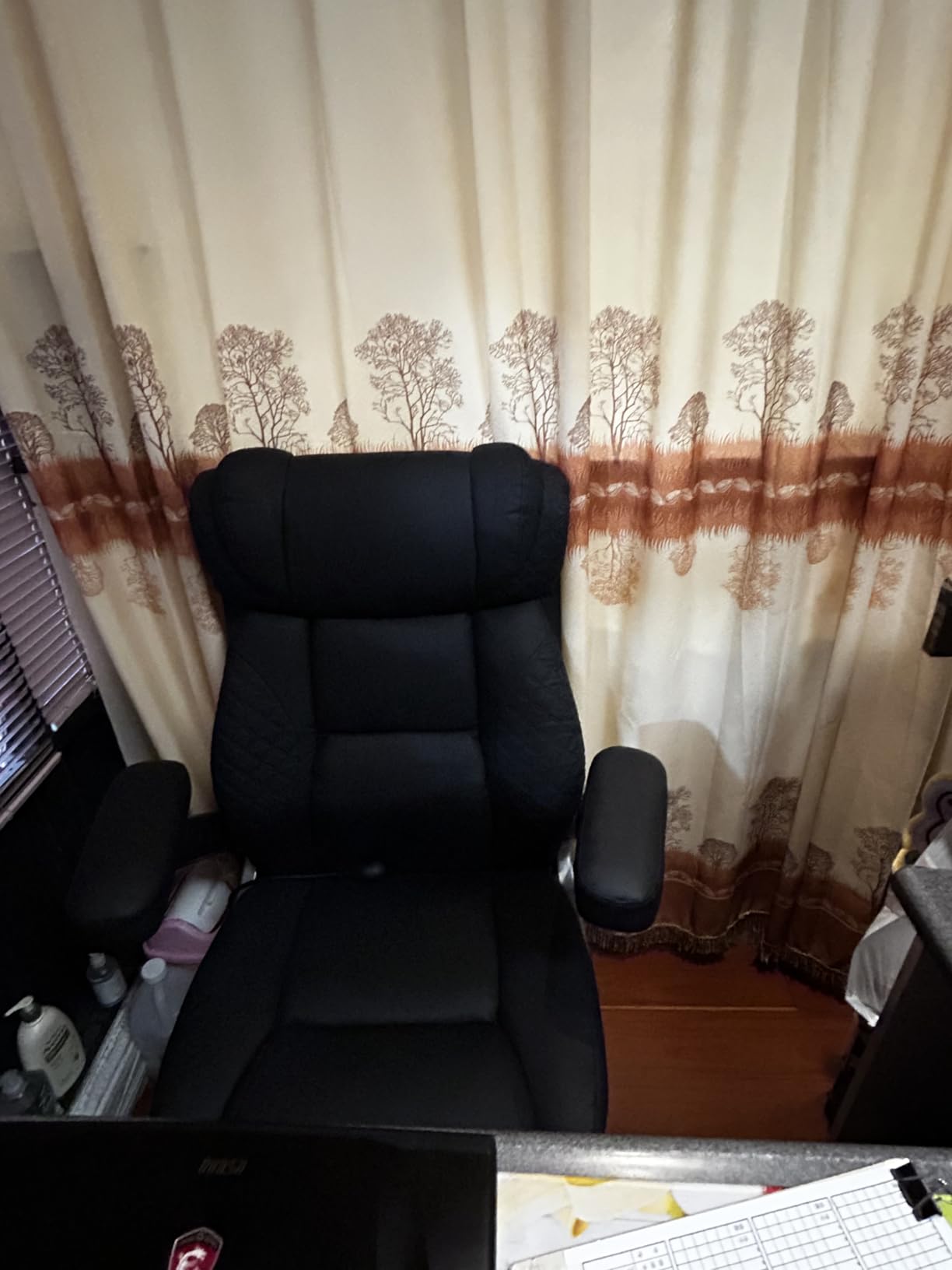 Office Desk Chair, Big and Tall Executive Office Computer Chair, Extra Wide 500LBS Heavy Duty Office Chair, High Back Ergonomic Office Gaming Chair with Adjustable Lumbar Support & 5D Flip Arms customer photo 1