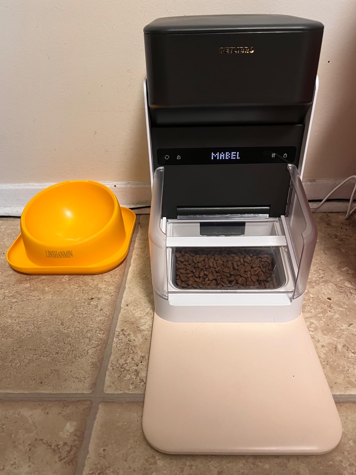 PETLIBRO RFID Automatic Cat Feeder, Collar Sensor for Personalized Meals, Cats Recognition, Diet Tracking and Anti-Stealing for Multi-Pets Homes and Different Diets, Wi-Fi Programmable Food Dispenser customer photo 2