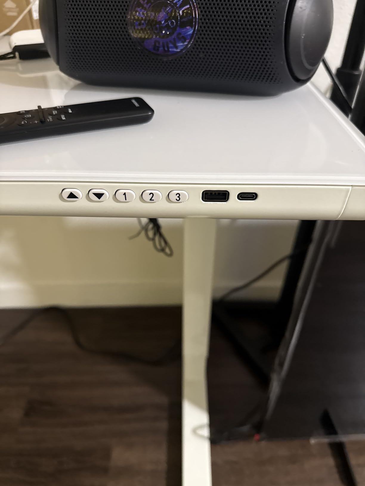 Furmax Electric Standing Desk with Drawers, Adjustable Height Sit Stand Desk with One-Piece Desktop & USB Charging Port customer photo 1