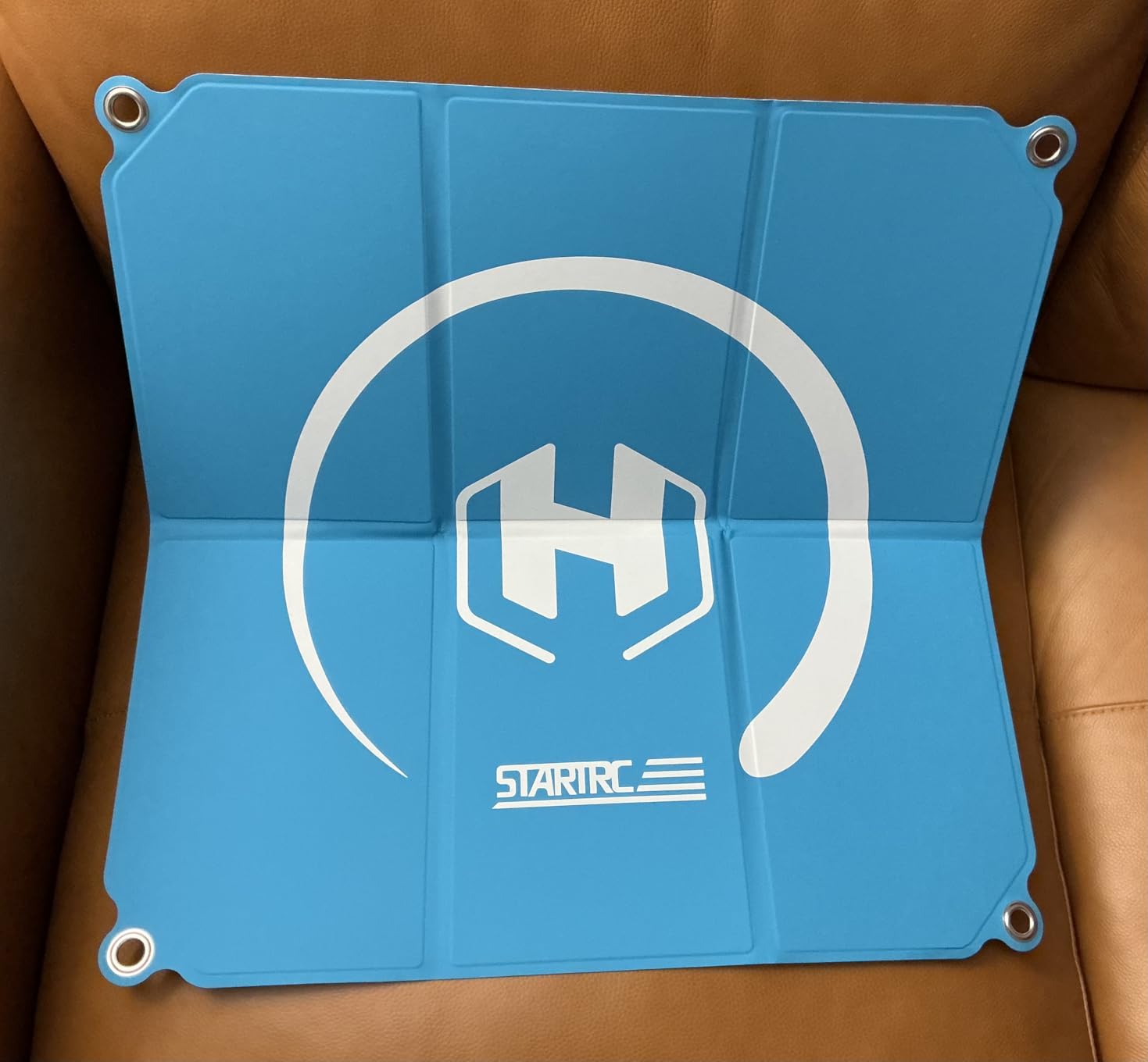 STARTRC PHOTO Drone Landing Pad Foldable 2x3 Fast-Fold, (22in/55cm) Double-Sided Waterproof Launch Pad, Weighted Helipad for DJI Mini 4 Pro/Mini 4k/Neo/Mini 3/5pro/Mini 2 se/Avata 2/Flip Drone Accessories, Blue-Gray customer photo 2