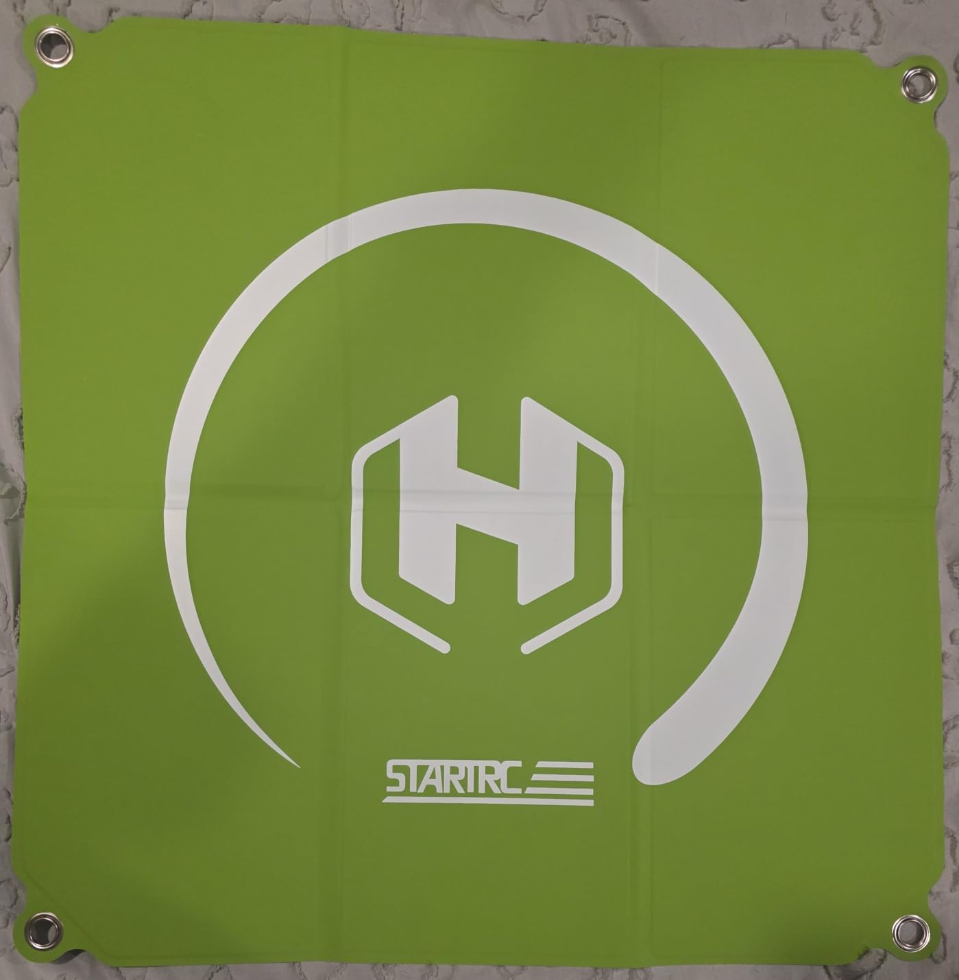 STARTRC Drone Landing Pad for DJI Mini 5 Pro/NEO 2/Aavata 360, 22inch Windproof Waterproof Anti-Crash Portable Pad for Mini 3/Mini 4K/AVATA 2, Universal Fit for Mini 4 Pro/Flip/Mavic 4/Air 3s/FPV Drone customer photo 1