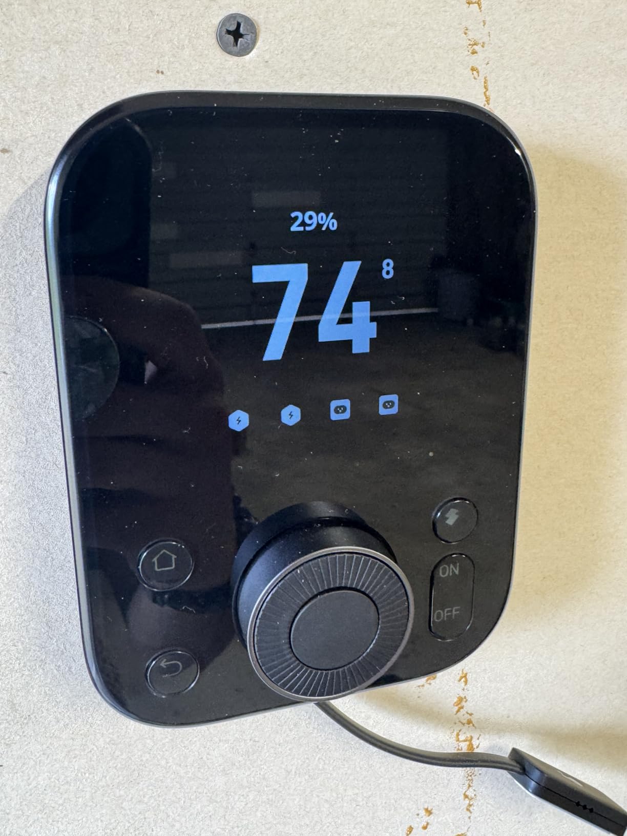 SwitchBot Hub 3 (3rd Gen) Smart Home Command Center: Screen + Physical Dial, IR Remote Hub for TVs/ACS, Temp/Humidity Sensor (±0.2°C), Matter Bridge, Bluetooth 200m, Works on 2.4GHz WiFi customer photo 1