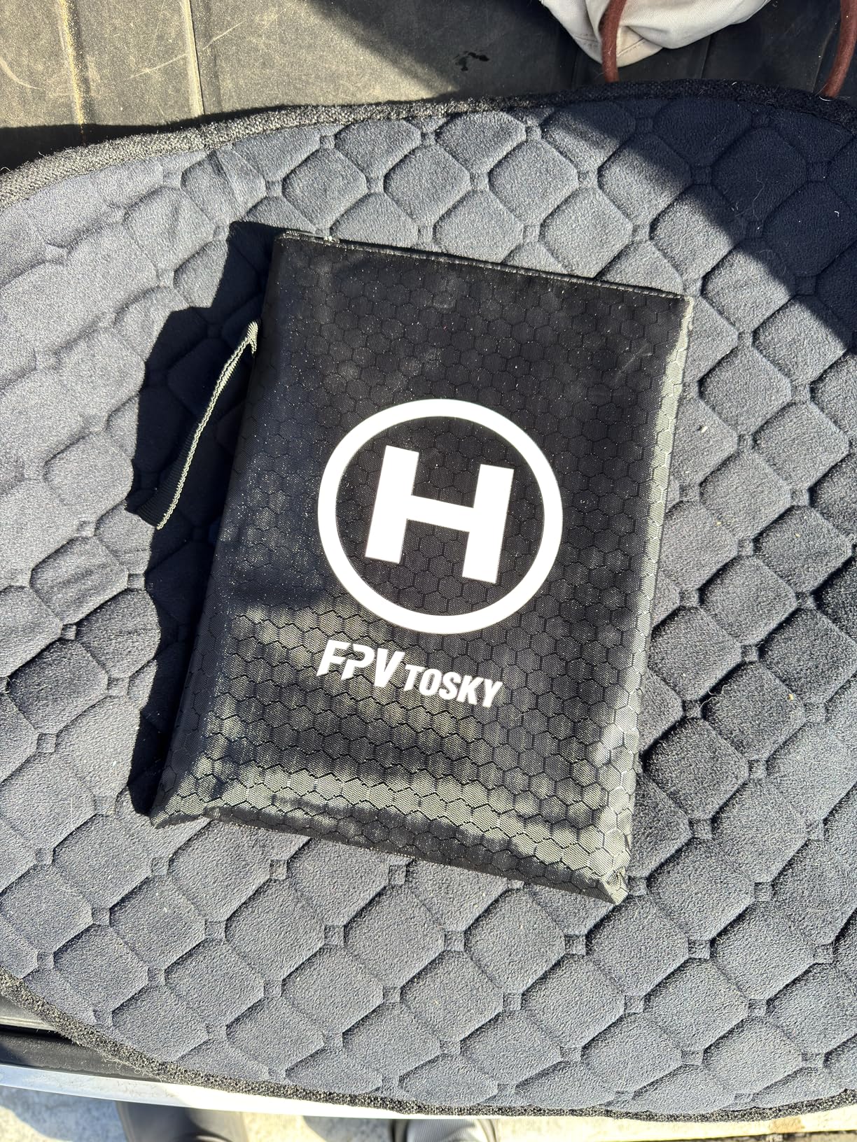 FPVtosky Nighttime Reflective Drone Landing Pad, Fast-fold Double Sided Waterproof Landing Pad Weighted for DJI Mini 5 Pro/4/3 Pro/Mini 4k/Mavic 4/Air 3s/Avata 2/Neo/Flip customer photo 2