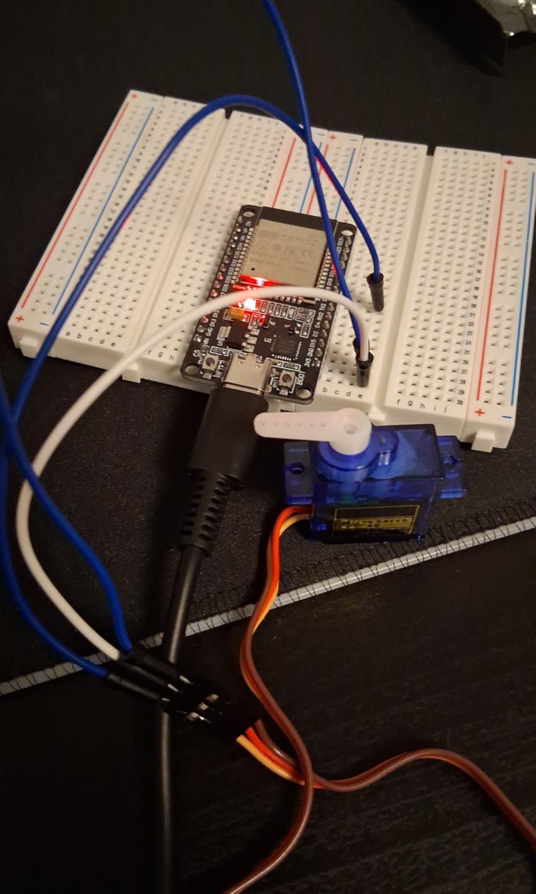 ELEGOO ESP-32 Super Starter Kit with Tutorial and Development Board USB-C Dual Core Microcontroller Support AP/STA/AP+STA, CP2102 Chip Compatible with Arduino IDE customer photo 2