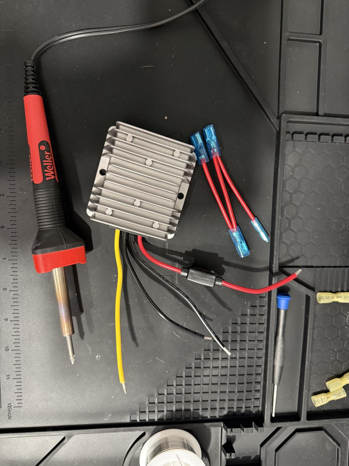 Silicone Soldering Mat with Soldering Stand, 20x14 Inch ESD Anti Static & 932°F Heat Resistant Workbench Mat for Electronics Repair, PCB, Phone, Watch, PC Building customer photo 1