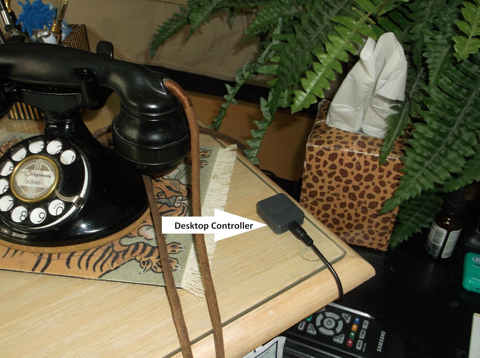 HDMI KVM Switch 8 Port, 4K@30Hz KVM Switch 8 Computers Share 1 Monitor and Keyboard & Mouse, with USB 2.0 Ports, Support Button Switch & Hotkey Switch & RS232, Adaptive EDID, Plug and Play customer photo 2