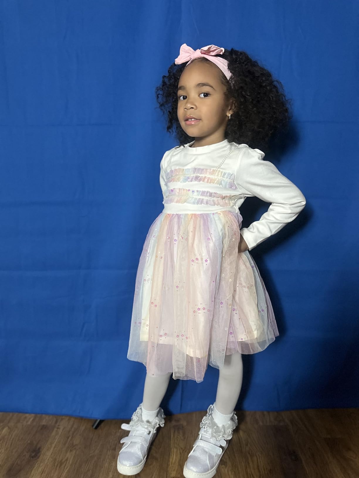 HEMMOTOP Green Screen Backdrop Kit, 8x6.8ft Wider Green Screen with Stand, Portable Chromakey Greenscreen Background with Stand, Spring Clamps, Carrying Case for Zoom, Streaming, Video customer photo 1