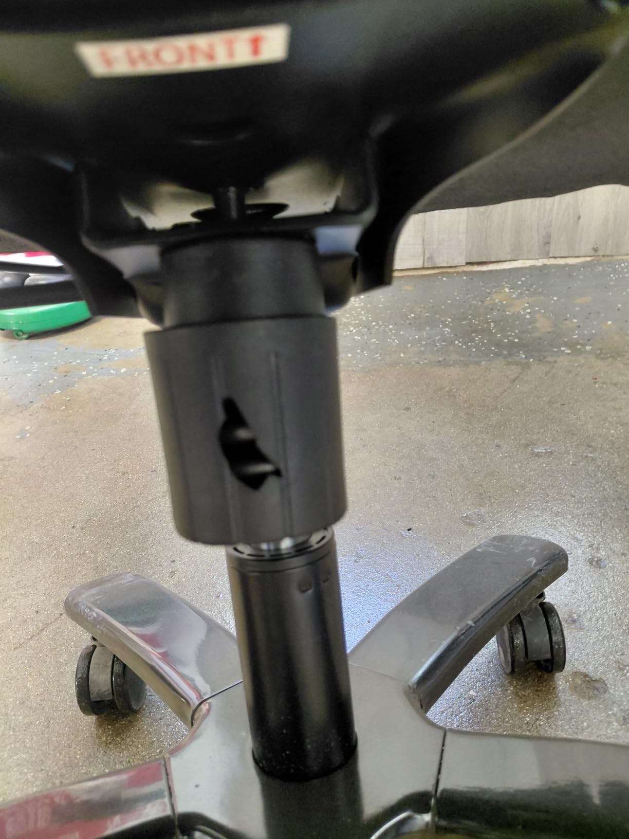 BOSMILLER 650lbs Large Big and Tall Office Chair for Heavy People with Adjustment Lumbar Support, Comfy Padded Heavy Duty Leather Executive Office Chair with Quiet Rubber for Adults 8 Hours Daily Work customer photo 1