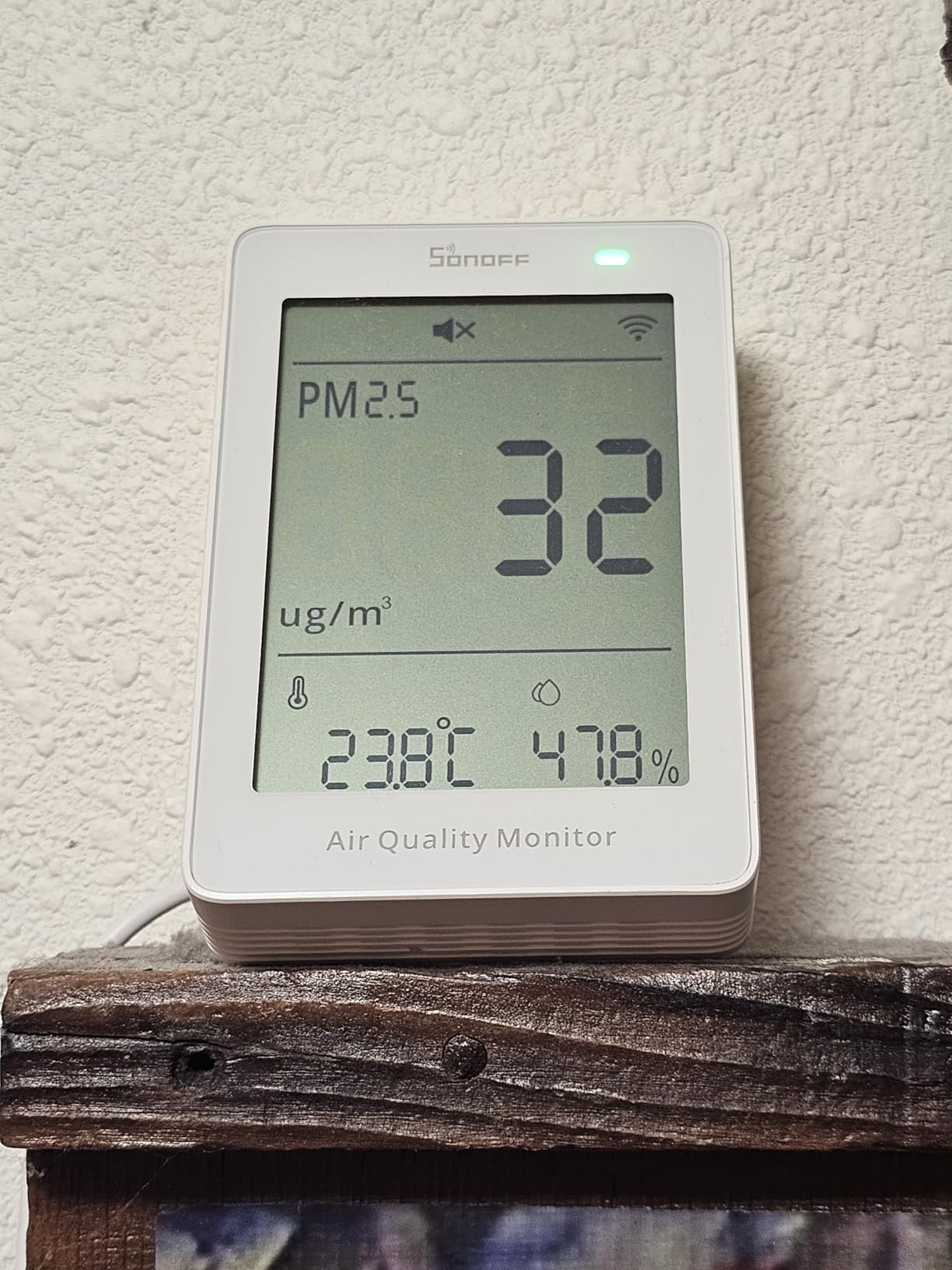 SONOFF Smart Indoor Air Quality Monitor with PM2.5, PM10, Temperature & Humidity Sensor, Real-Time Display & Alarm, Matter-Compatible, 2.4GHz WiFi, 3.73-inch Screen, for Bedroom, Nusery Room customer photo 1