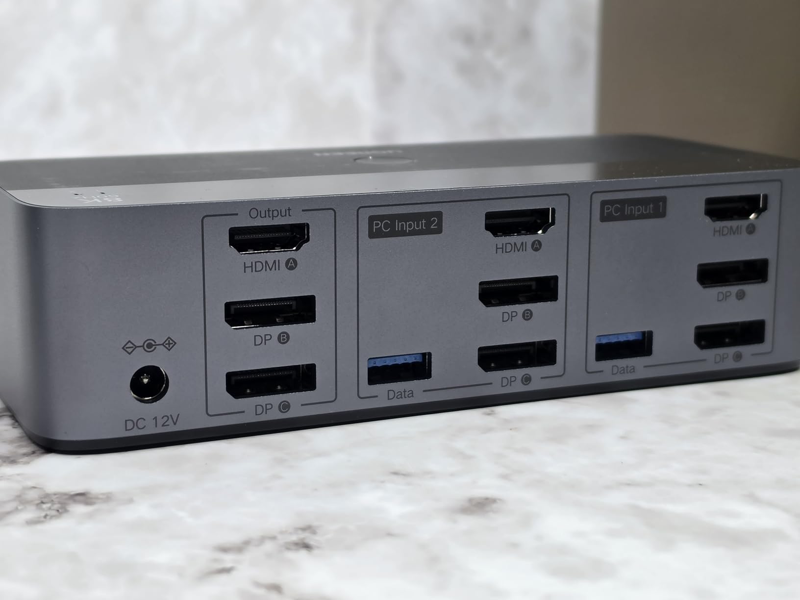 UGREEN 8K@60Hz HDMI Displayport KVM Switch 3 Monitors 2 Computers, Aluminum 4K@240Hz with 4 USB 3.0 Ports for 2 Computers Share Triple Monitors with 4 DP+2 HDMI+2 USB Cables/Power Adapter/Controller customer photo 2