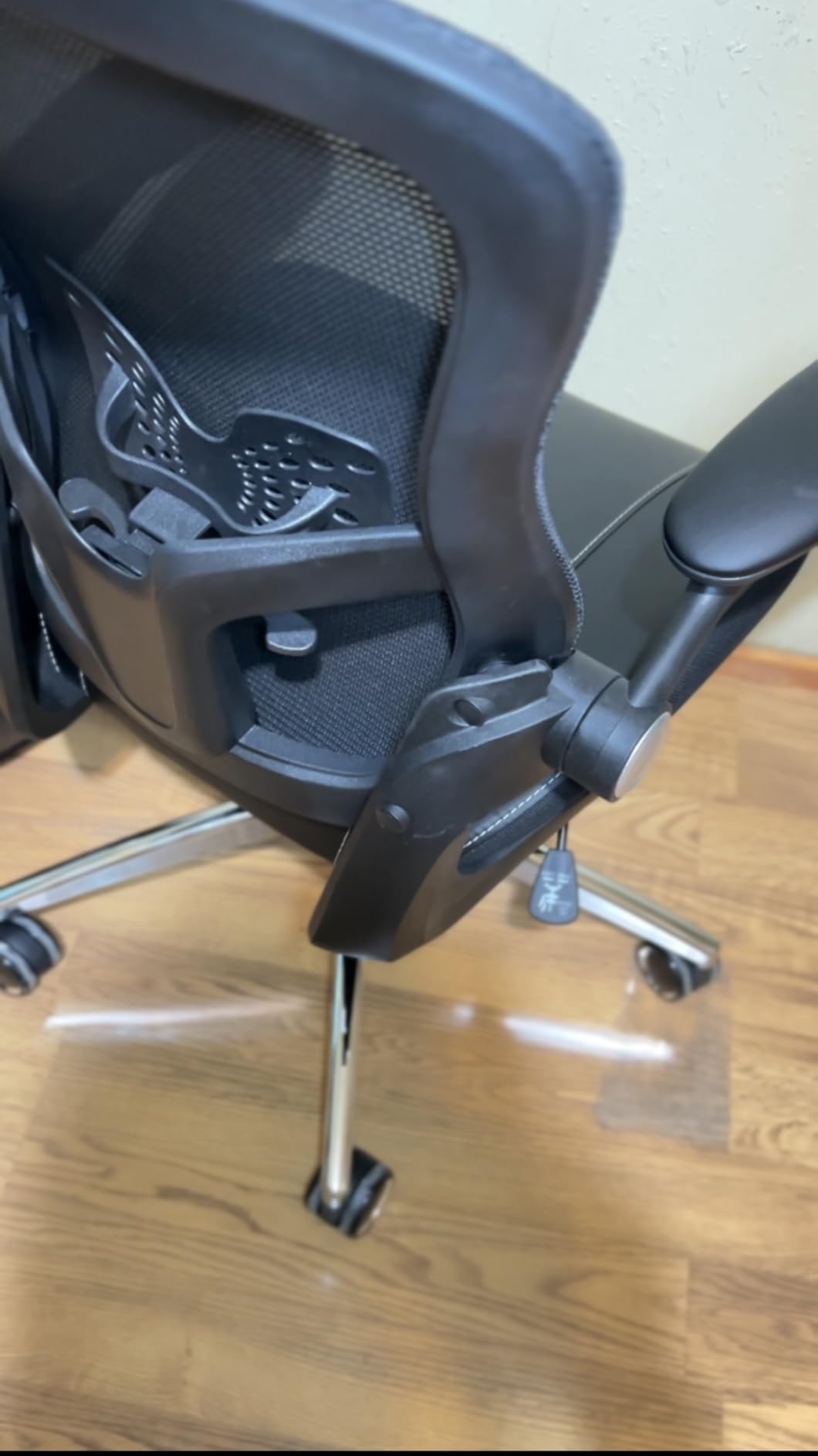 Big and Tall Office Chair 400lbs, Ergonomic Desk Chair with Wide 3D Modeling Foam Seat Cushion Heavy Duty Computer Chair with Adjustable Lumbar Support & Arms, Mesh Executive Chair for Home Office customer photo 2