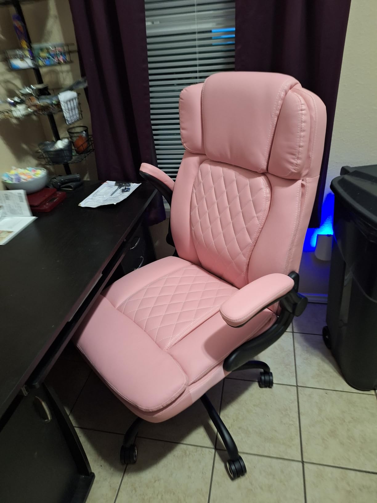 450LBS Big and Tall Executive Office Chair with Flip up Arm, Heavy Duty PU Leather Computer Desk Chair,Comfortable High Back Swivel Home Office Chair with Rolling for Adults,Spring Cushion,Metal Base customer photo 2