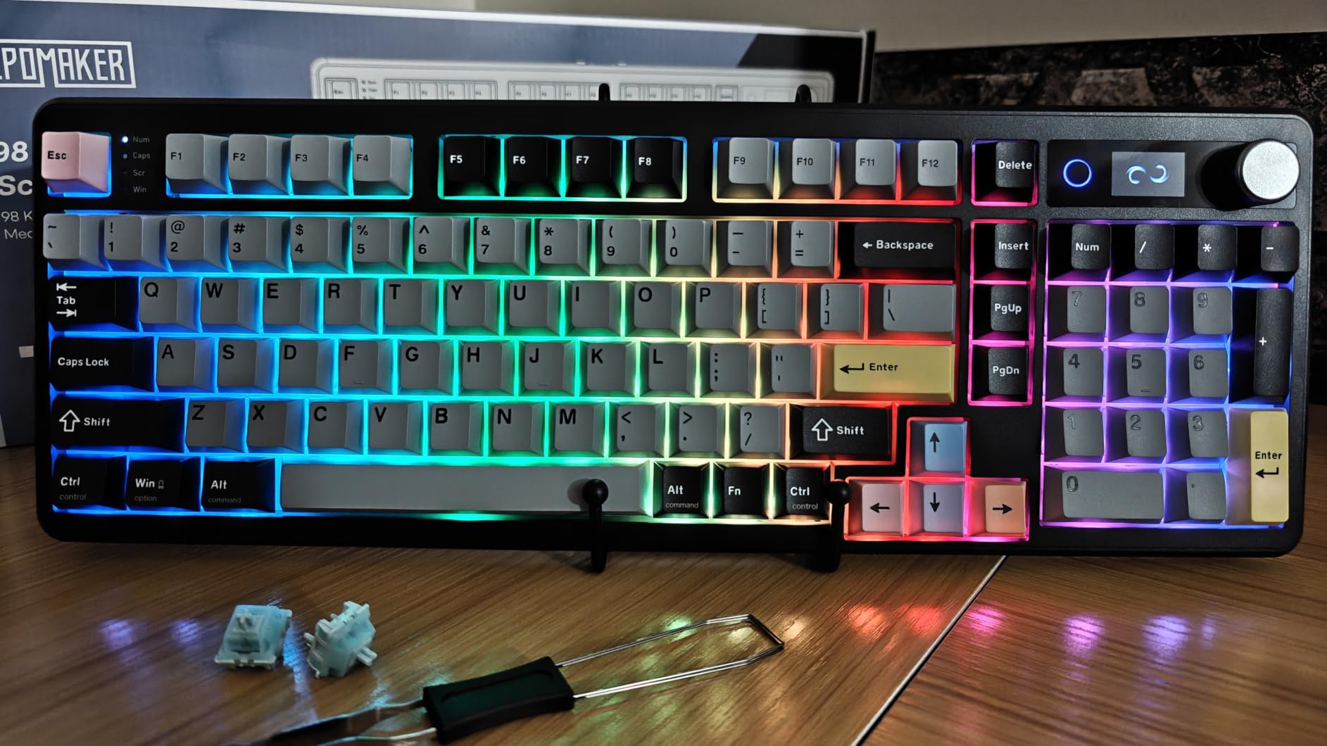 EPOMAKER TH99 PRO 96% Mechanical Keyboard with Screen & Knob, 10000mAh, 2.4Ghz/BT, Hot Swap customer photo 1