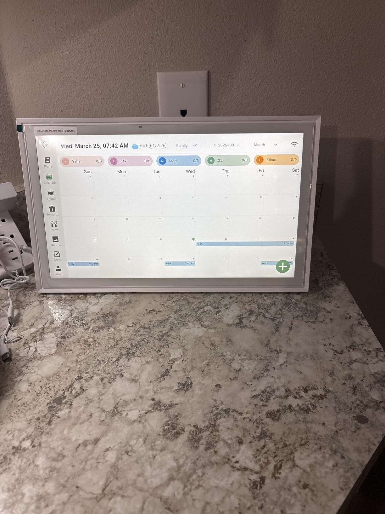 WiFi Digital Calendar Smart Family Planner, Chore Charts, AI Meal Planning - 10.1