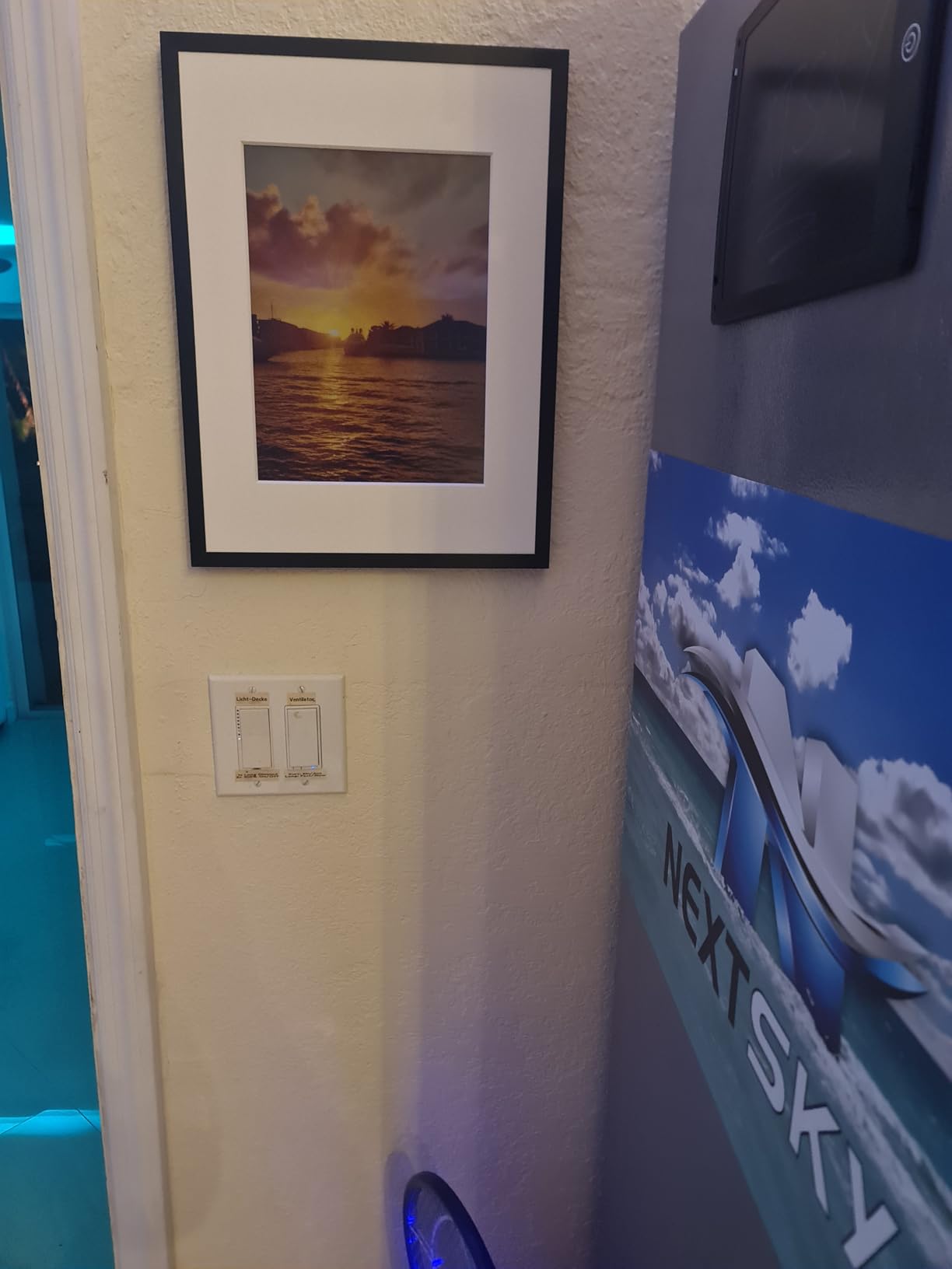 SwitchBot AI Art Frame 13.3'', Electronic Ink Picture Frame, Wireless Digital Photo Frame, Long Battery Life, Alexa Compatible, Wall Decoration, Home Decor, AI-Generated Art, Gift for Art Lovers customer photo 1