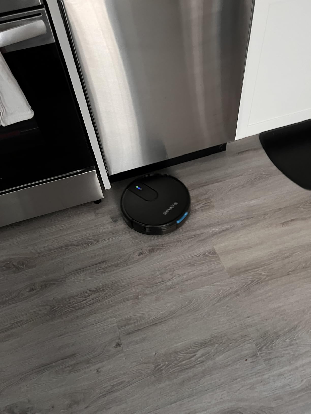 ROPVACNIC Robot Vacuum Cleaner Robot Vacuum and Mop Combo with 5200Pa Suction, Personalized Cleaning Adjustments, Self-Charging Robotic Vacuum Cleaner, Advanced Obstacle Avoidance customer photo 2