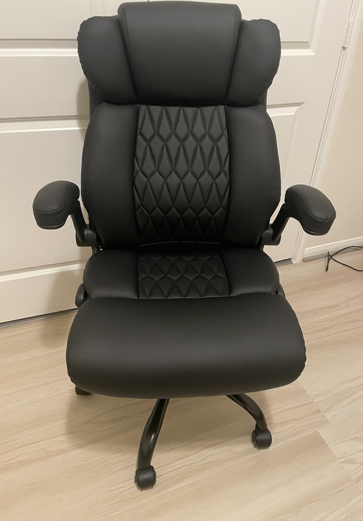 500lbs Big and Tall Office Chair Adjustable Lumbar Support for Back Pain, Extra Wide Seat Executive Office Chair customer photo 2