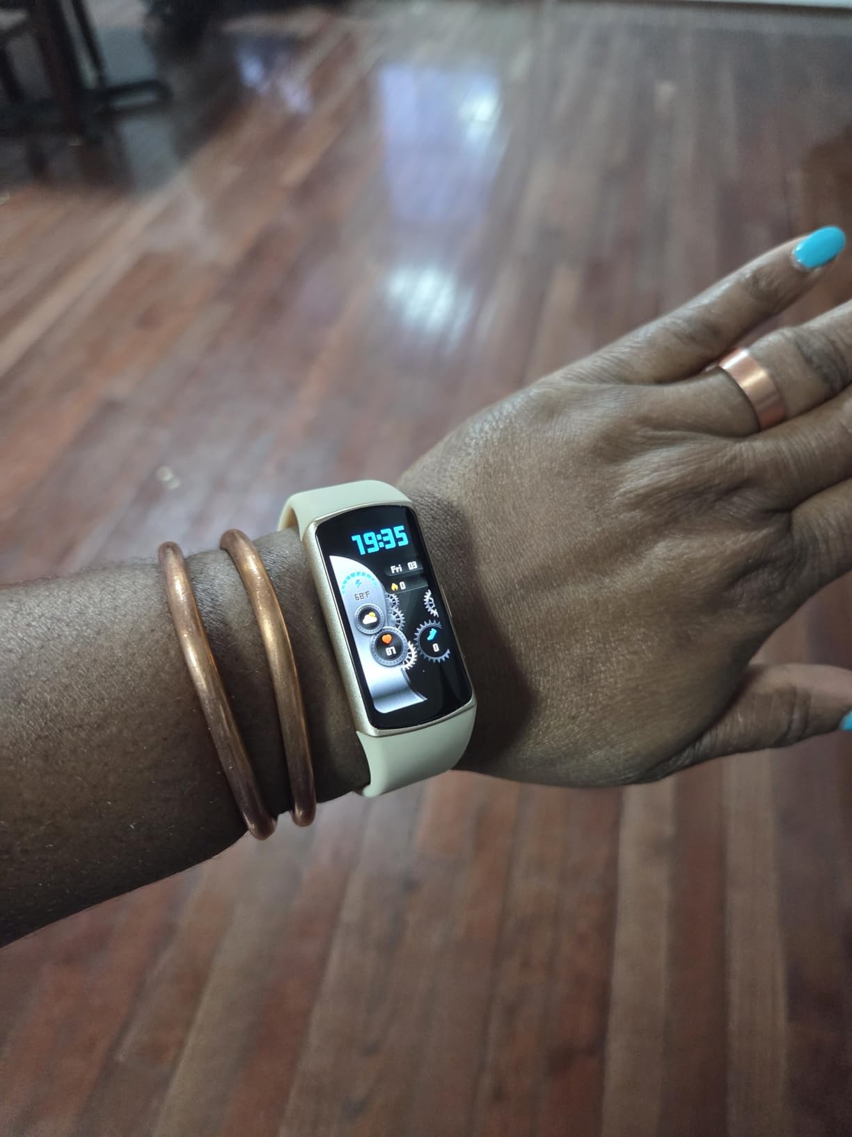 Smart Watch Fitness Tracker with 24/7 Heart Rate, Blood Oxygen Blood Pressure Monitor Sleep Tracker 120 Sports Modes Activity Trackers Step Calorie Counter IP68 Waterproof for Android iPhone Women Men customer photo 1