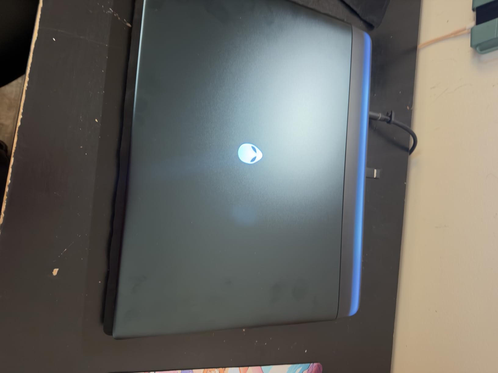 Alienware 18 Area-51 Gaming Laptop AA18250-18-inch QHD+ 300Hz 3ms Display, Intel Core Ultra 9-275HX, 32GB DDR5 RAM, 1TB SSD, NVIDIA GeForce RTX 5070, Windows 11 Home, Onsite Service - Liquid Teal customer photo 1
