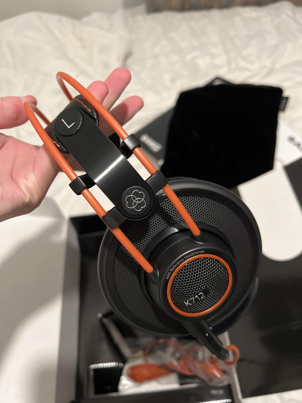 AKG Pro Audio K712 PRO, Wired, Over-Ear, Open Back, Reference Studio Headphones customer photo 2